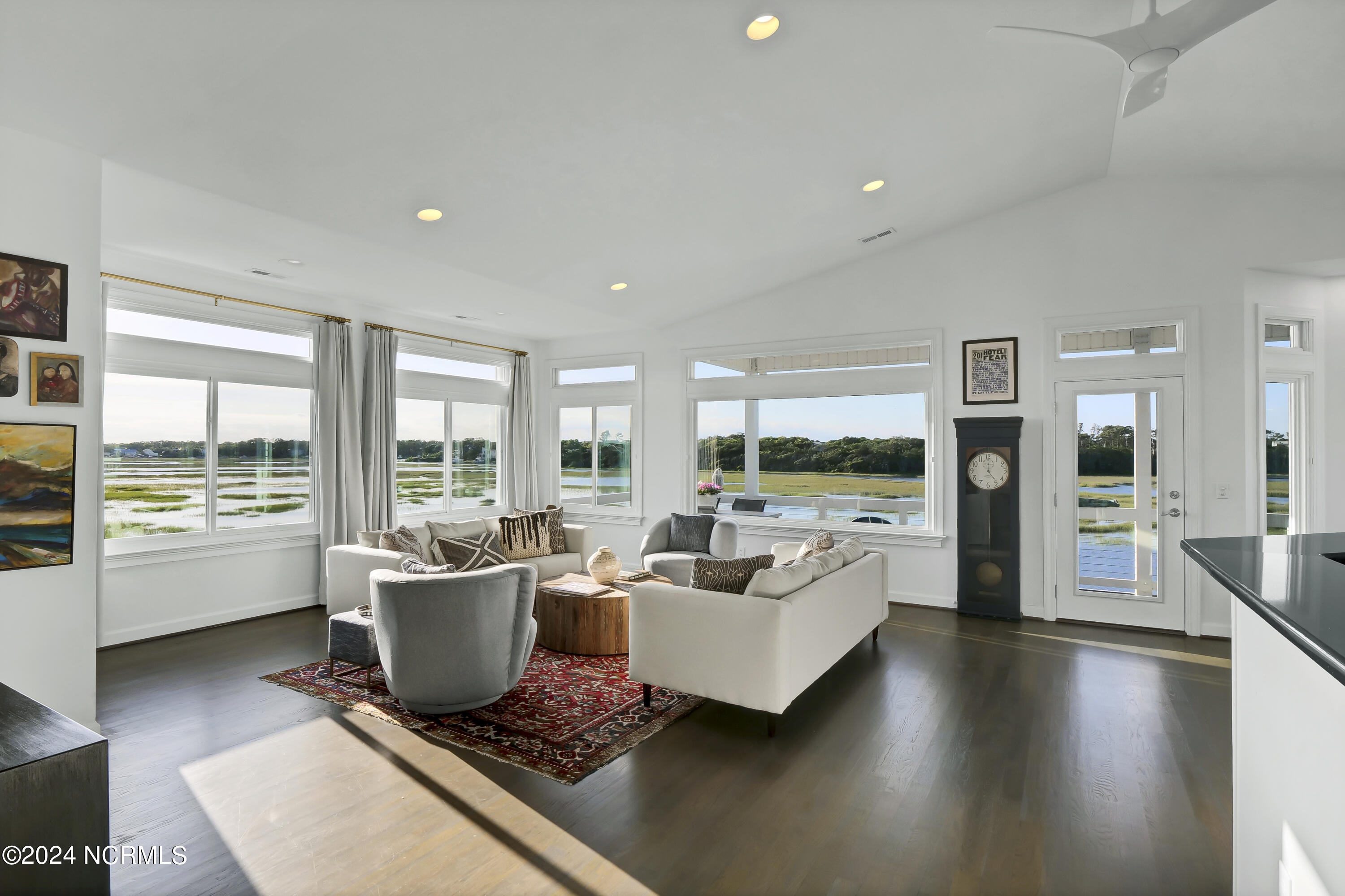 1010 W Pelican Drive