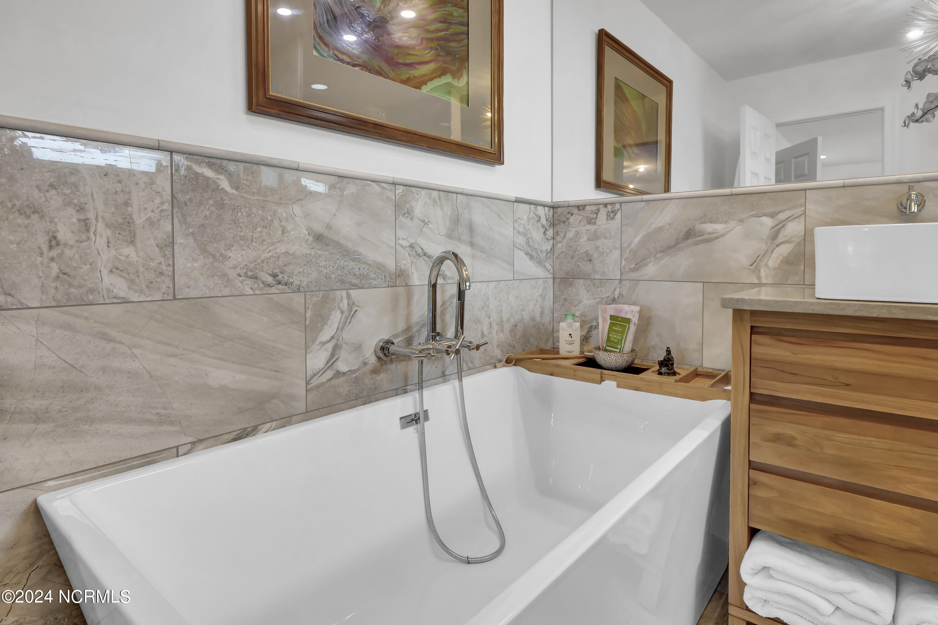 1010 W Pelican Drive