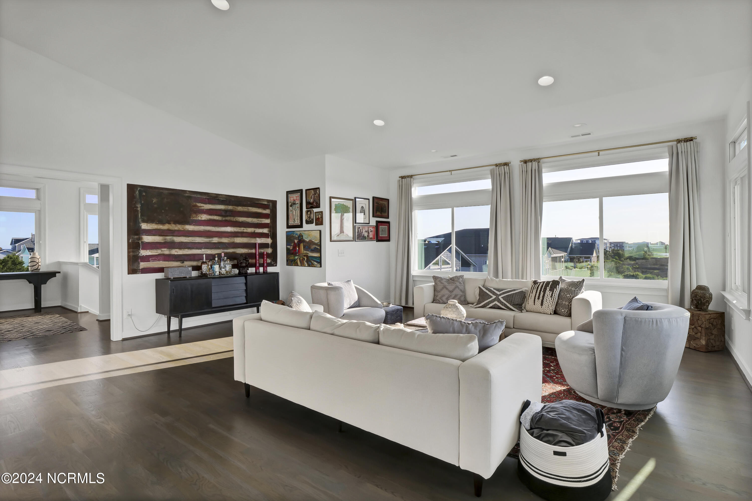 1010 W Pelican Drive