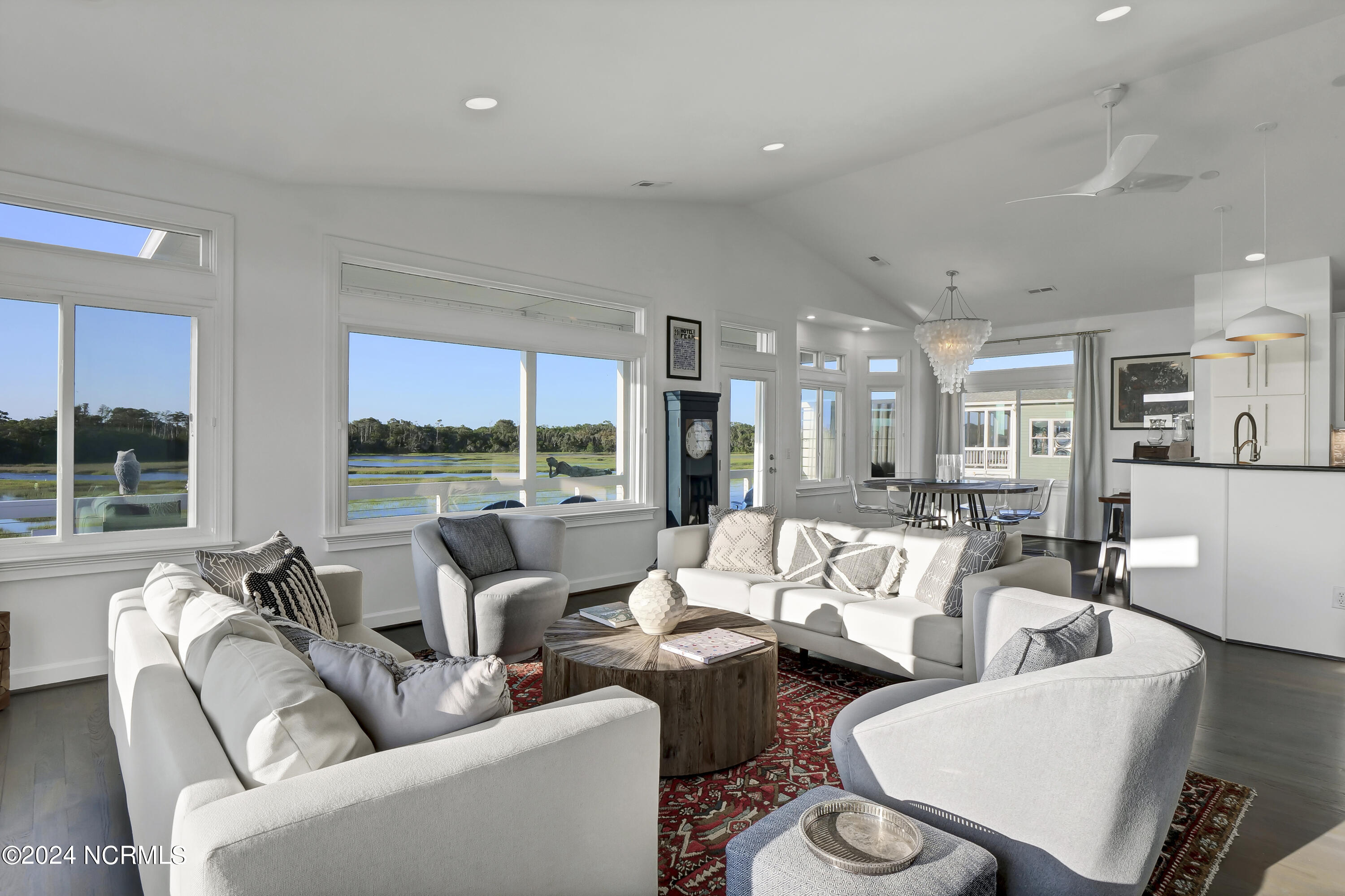 1010 W Pelican Drive