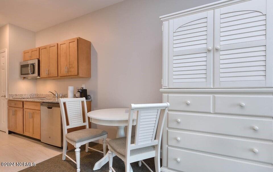 704 E Moore Street, 116