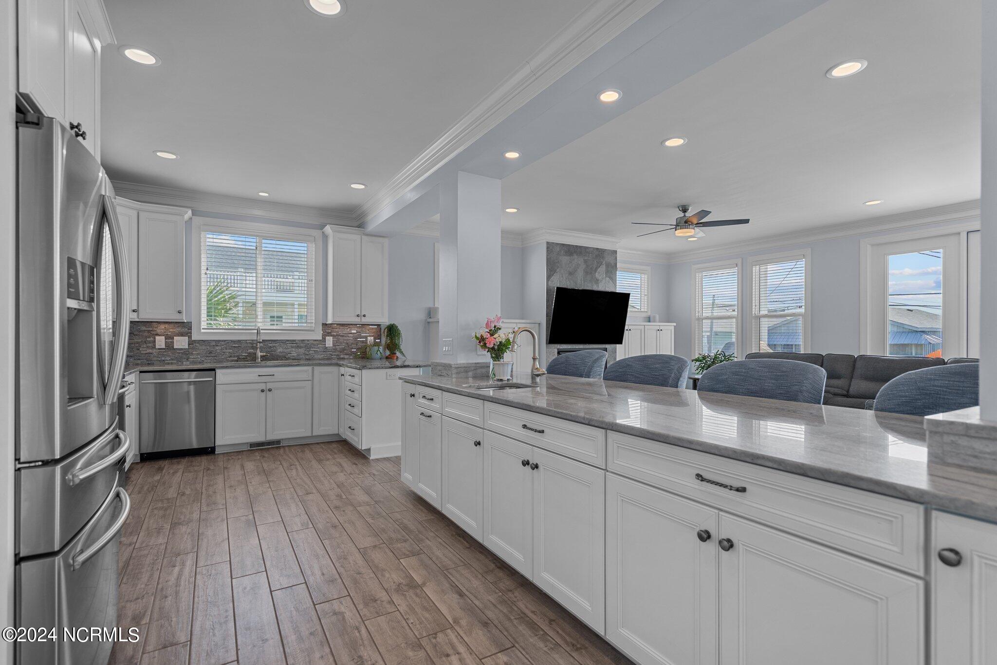 214 Fort Fisher Boulevard S