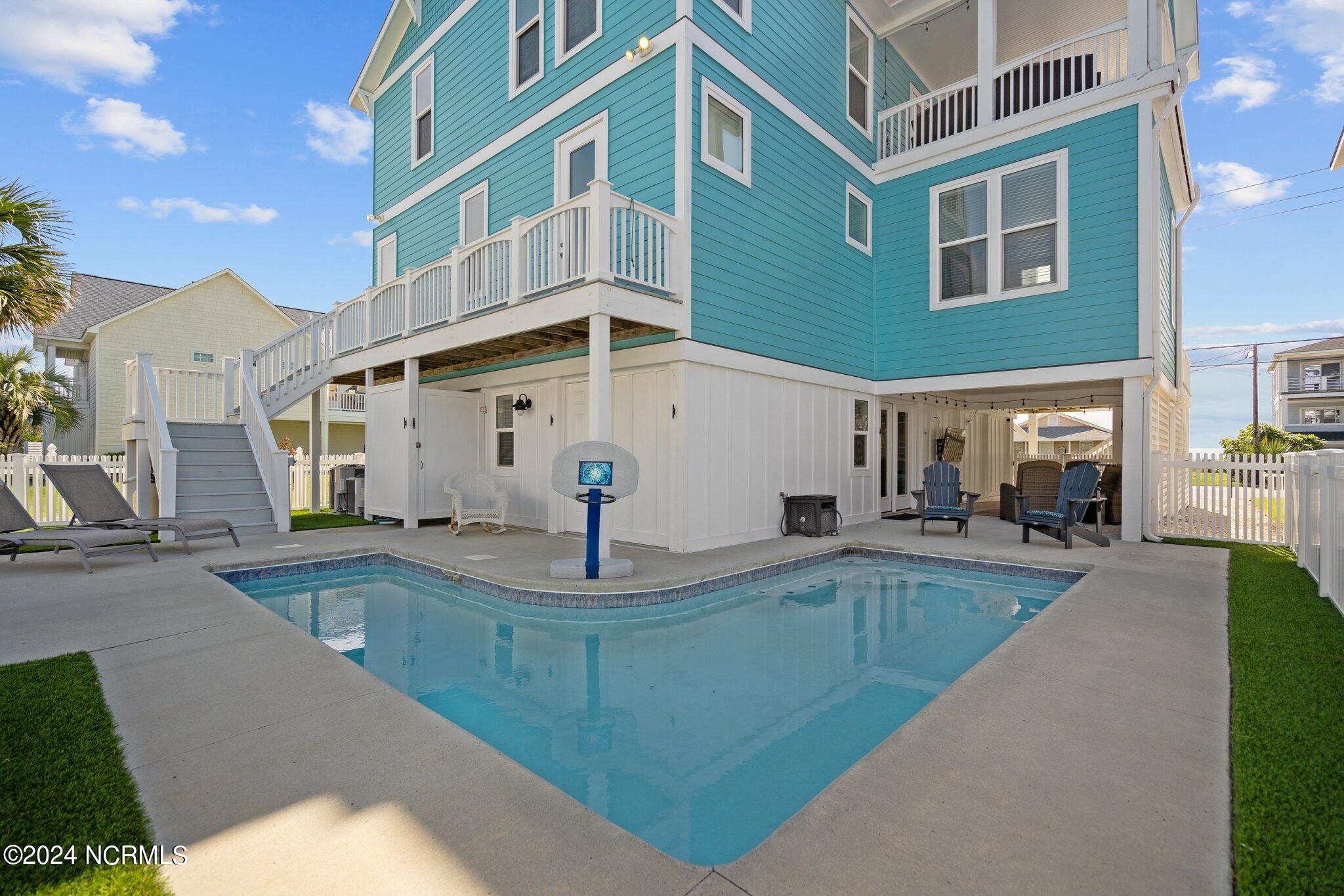 214 Fort Fisher Boulevard S