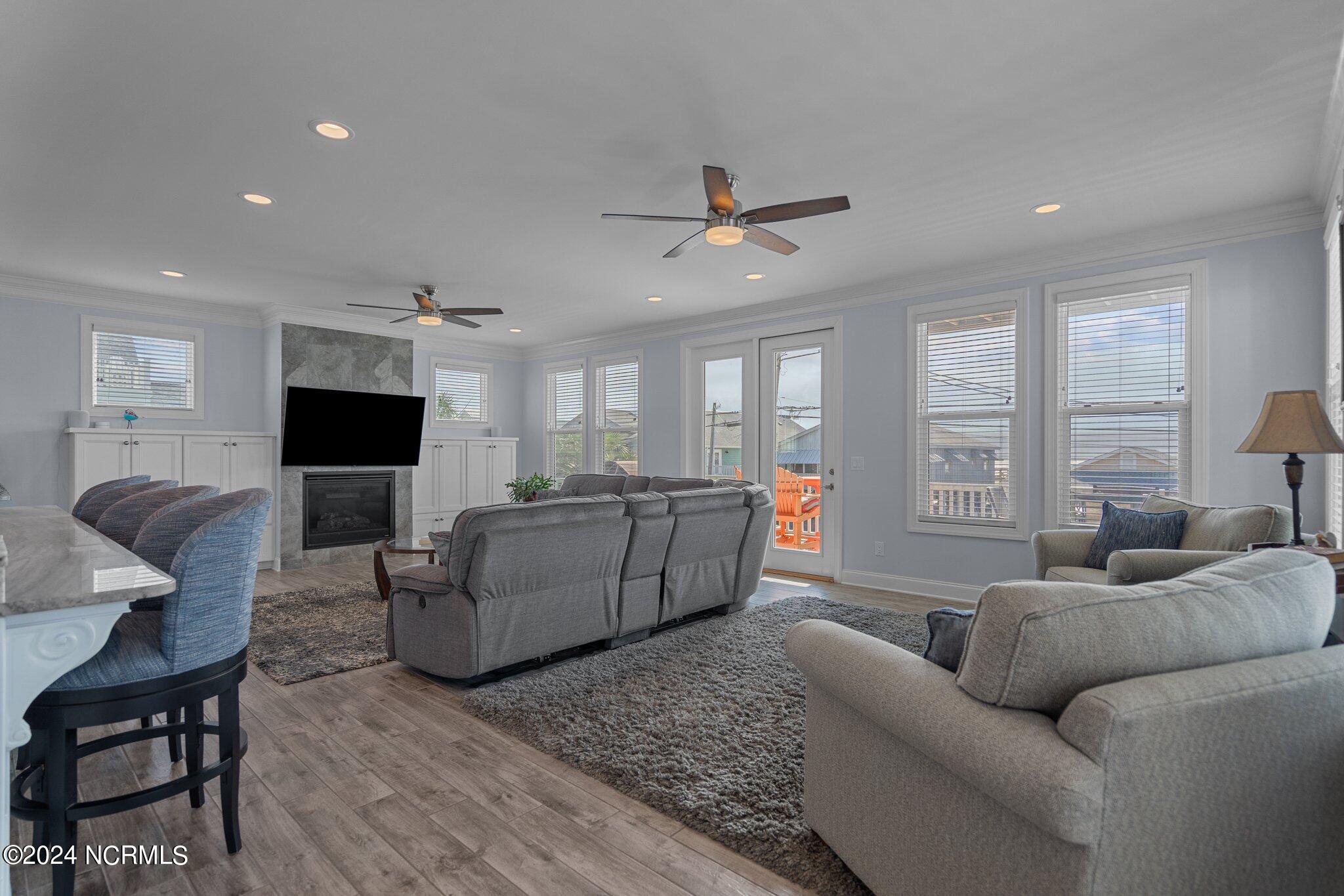214 Fort Fisher Boulevard S