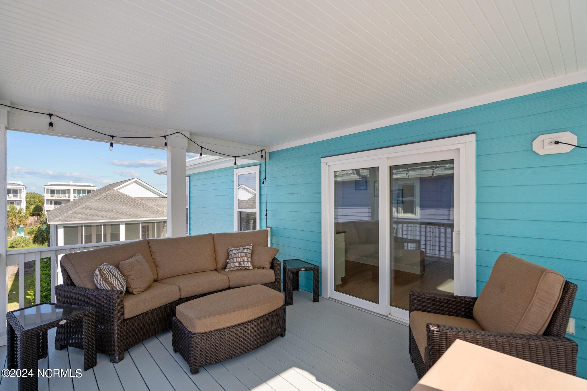 214 Fort Fisher Boulevard S