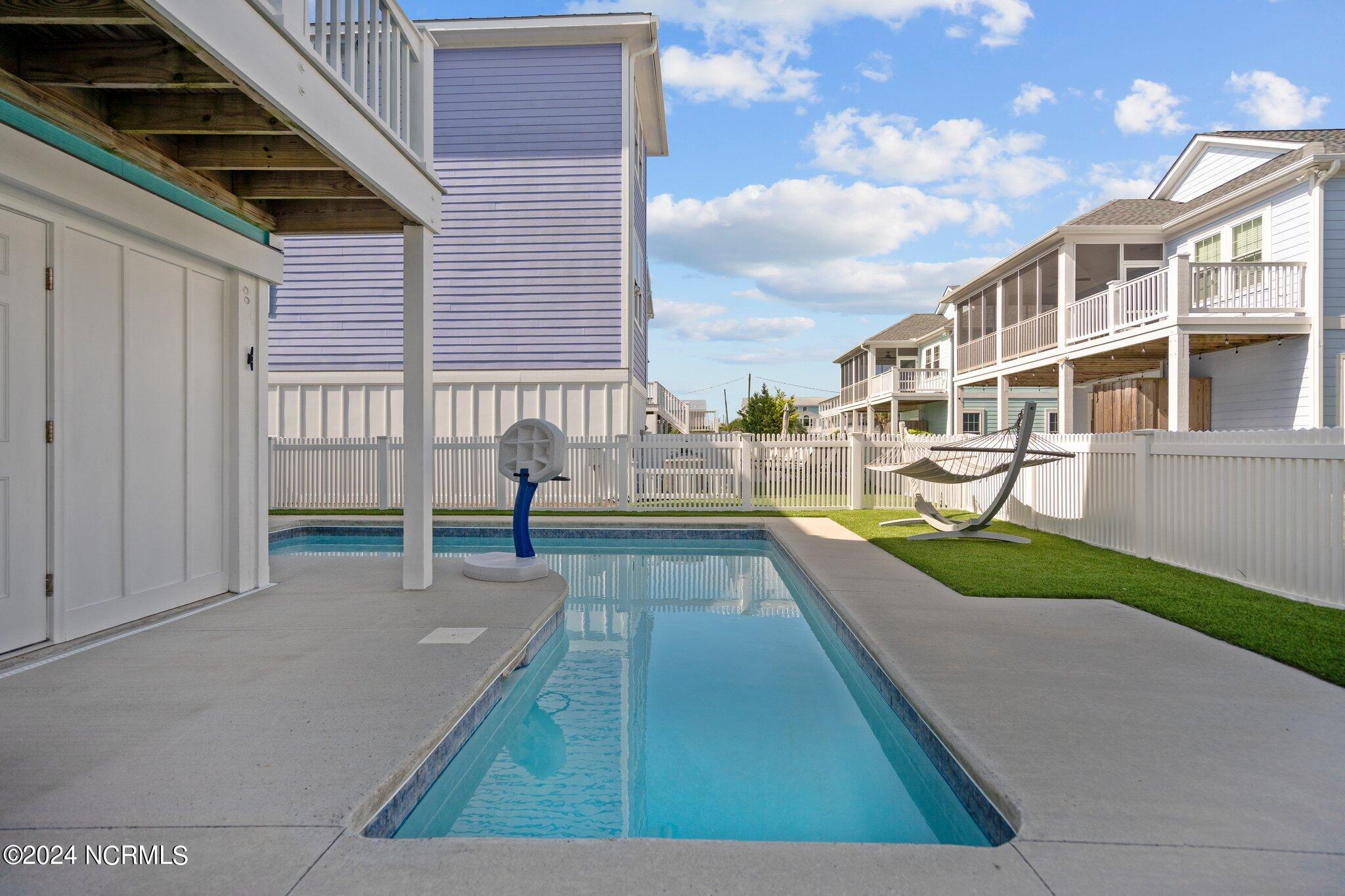 214 Fort Fisher Boulevard S