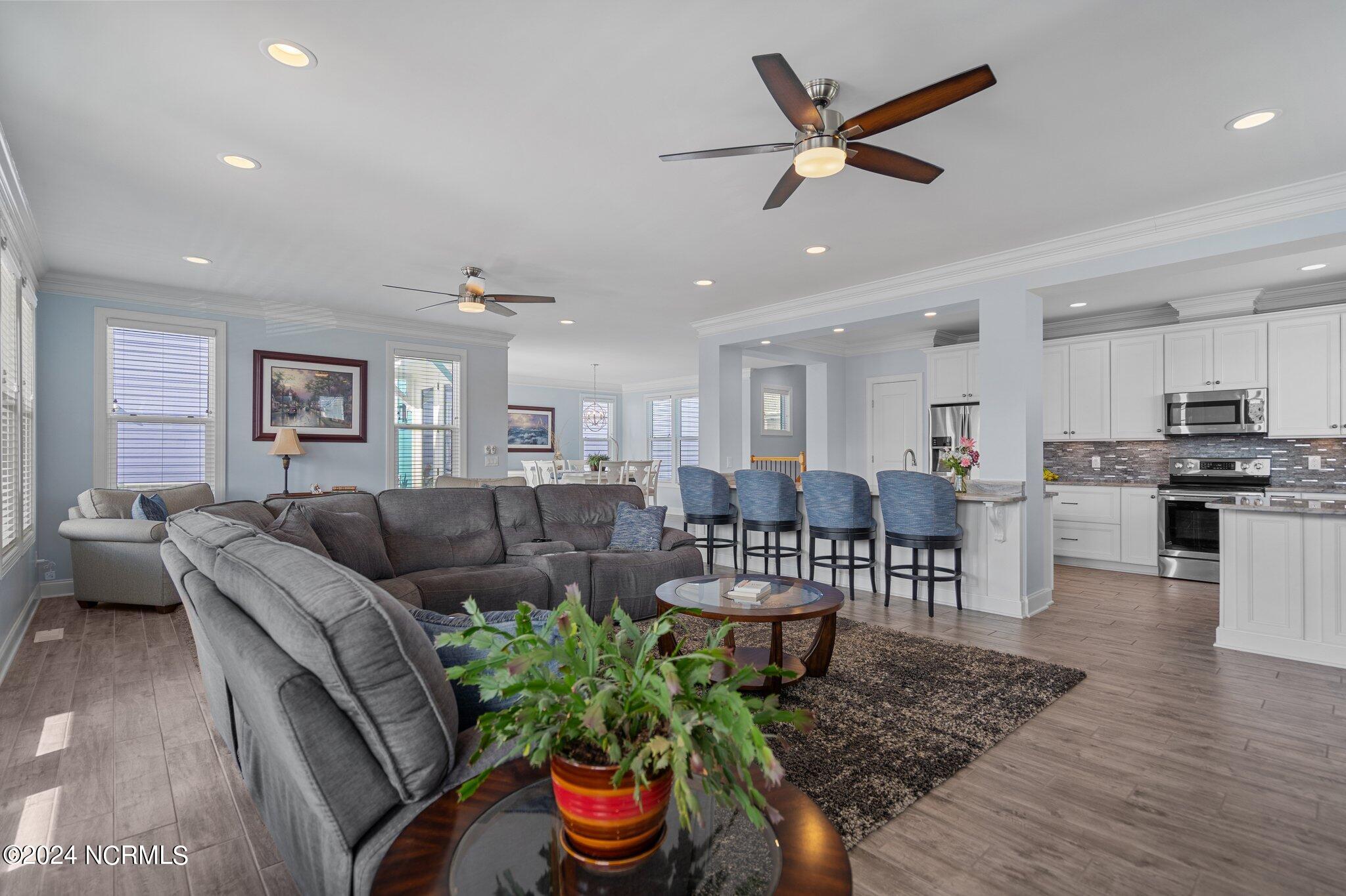 214 Fort Fisher Boulevard S