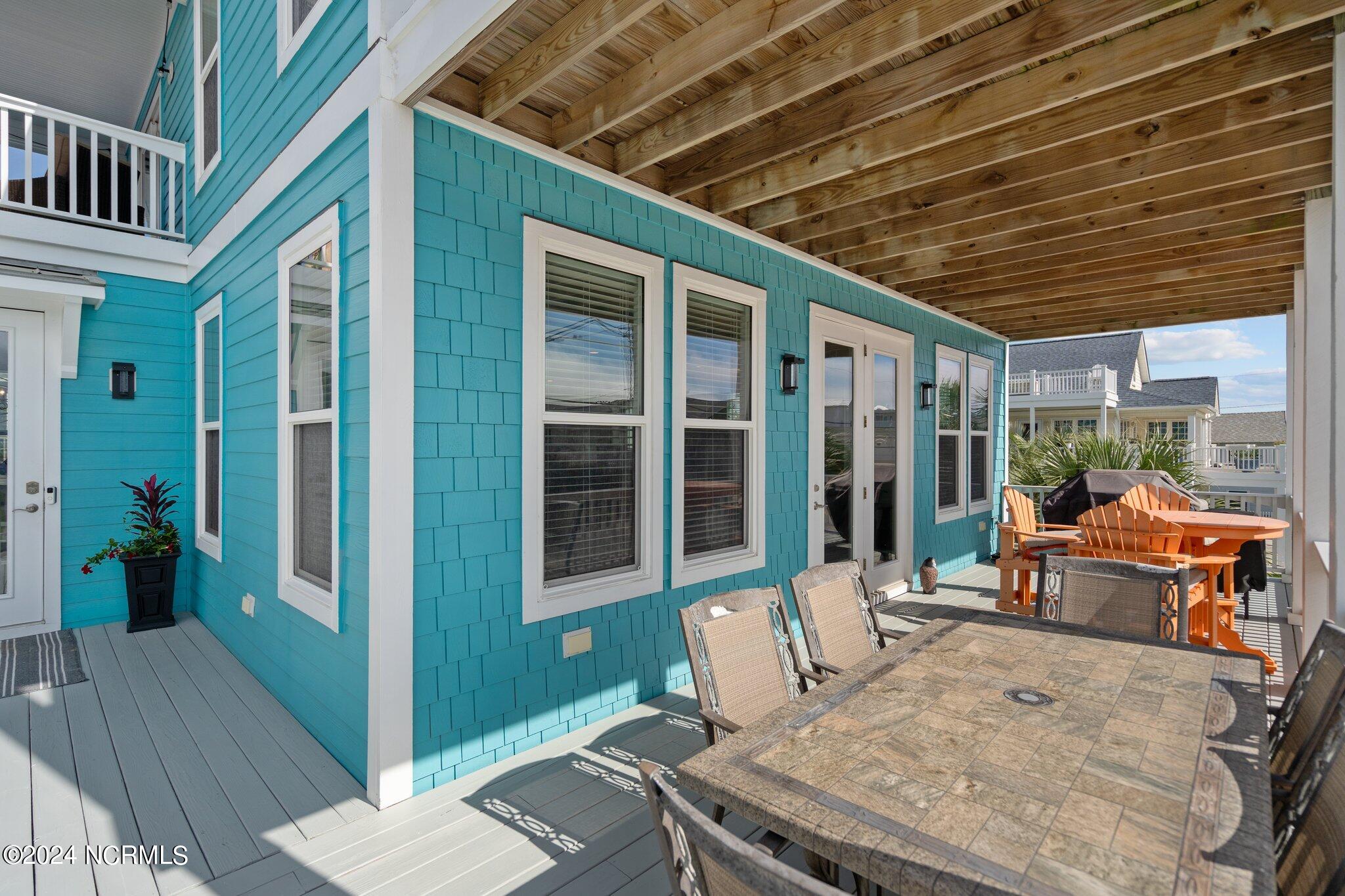214 Fort Fisher Boulevard S