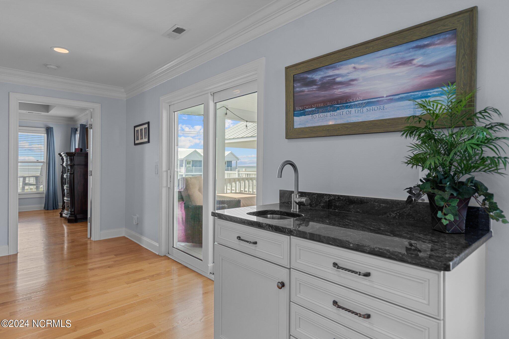 214 Fort Fisher Boulevard S
