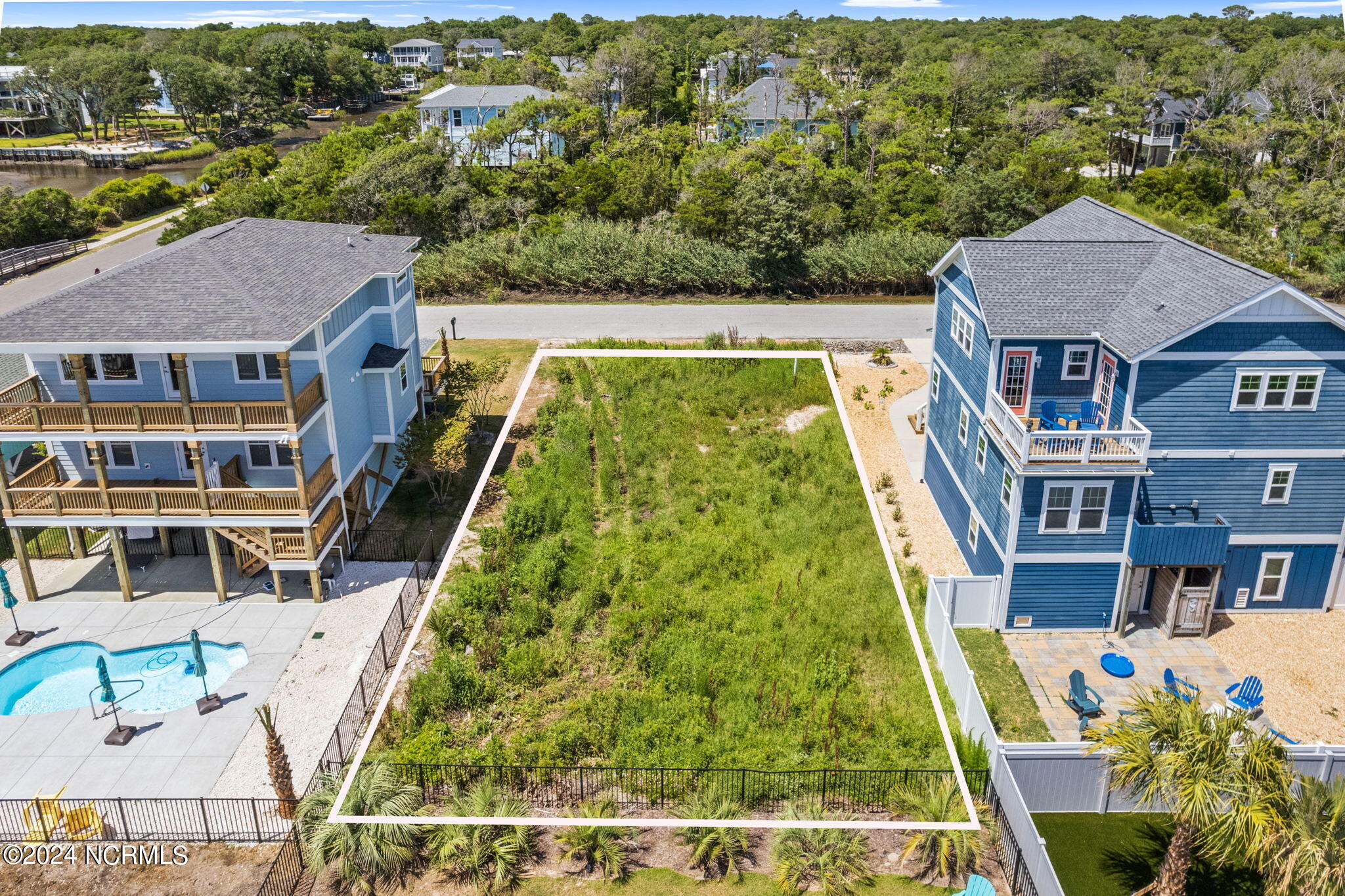 4005 E Pelican Drive