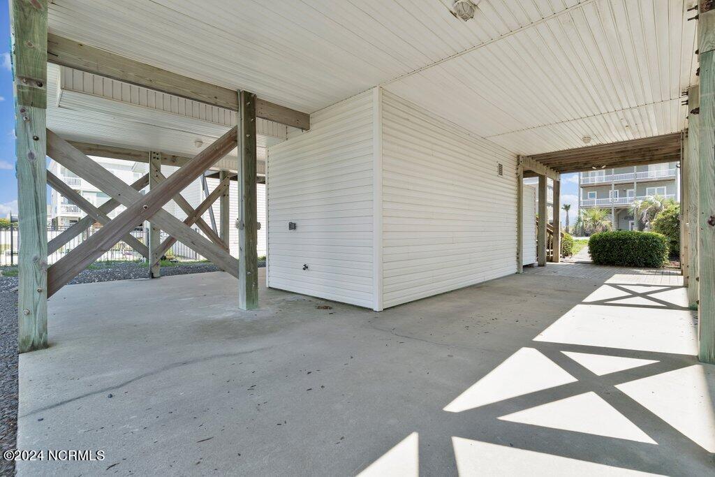 2912 E Beach Drive