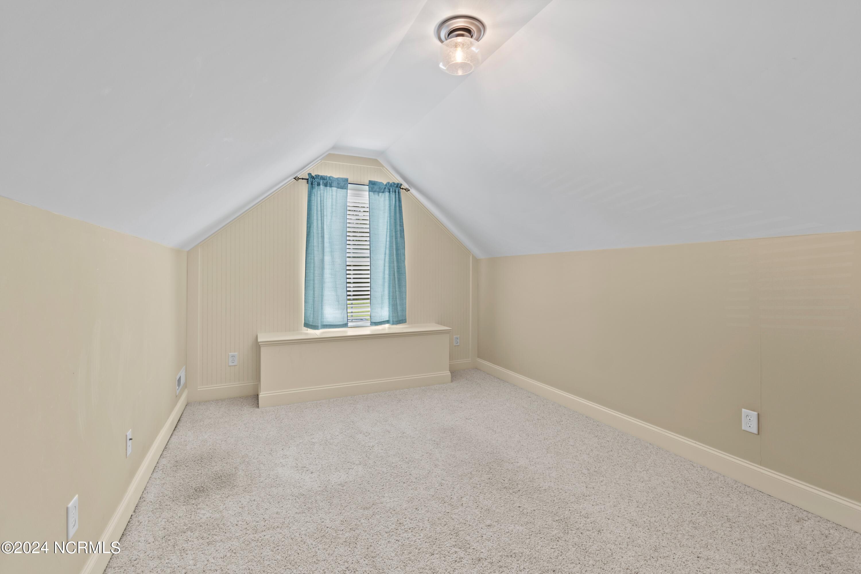 2266 Brookstone Drive SE