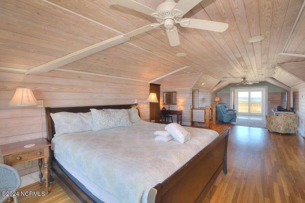 312 Caswell Beach Road