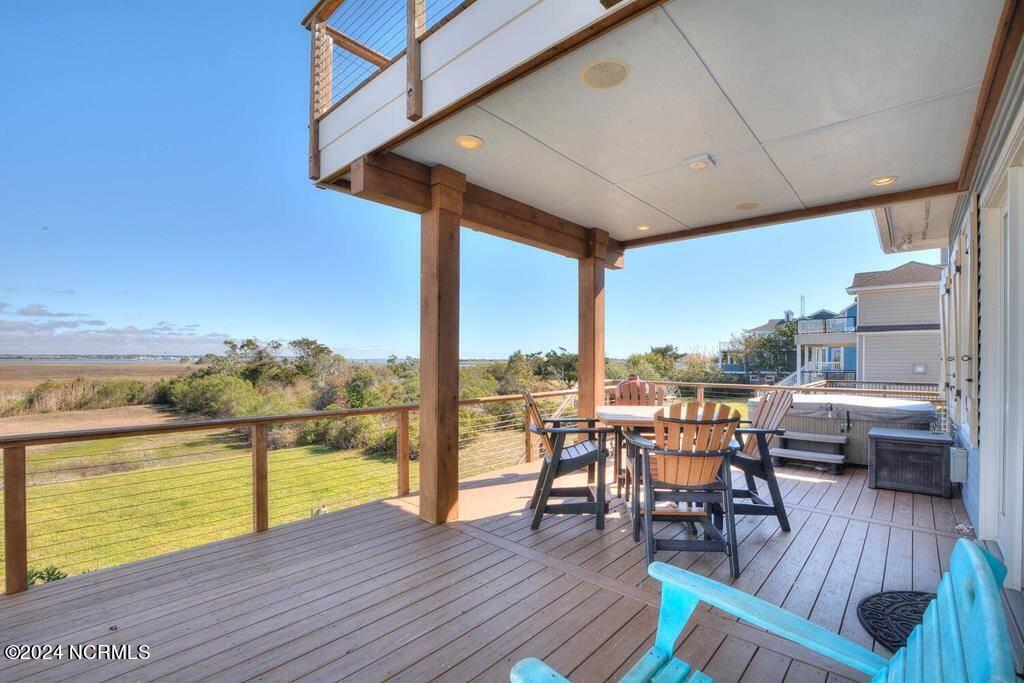 312 Caswell Beach Road