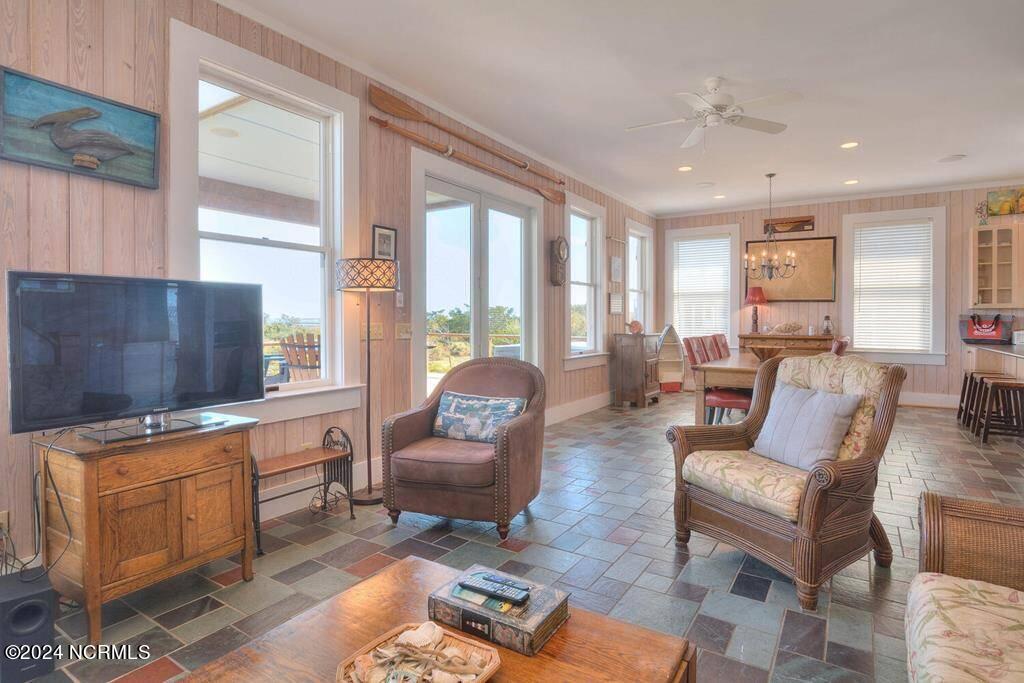 312 Caswell Beach Road