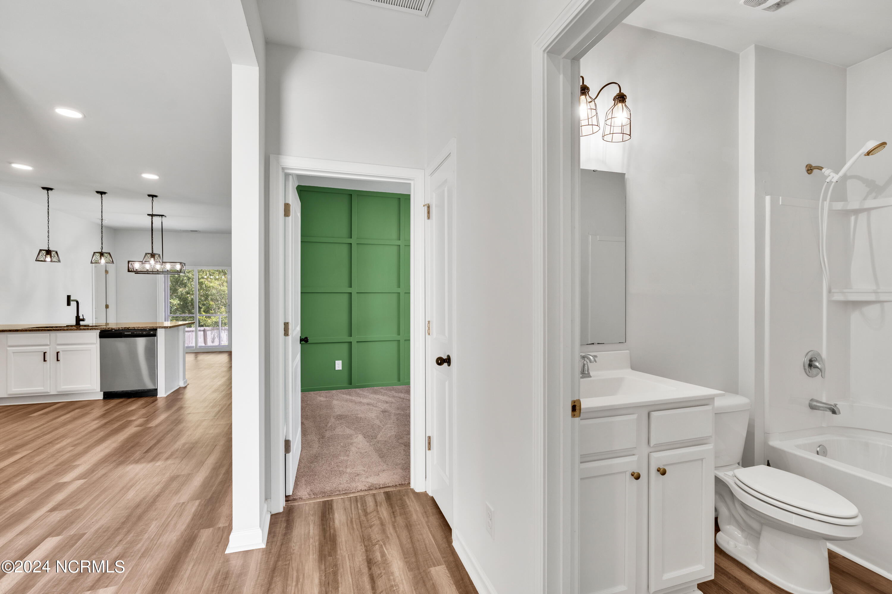 1060 S Fisher King Drive SE