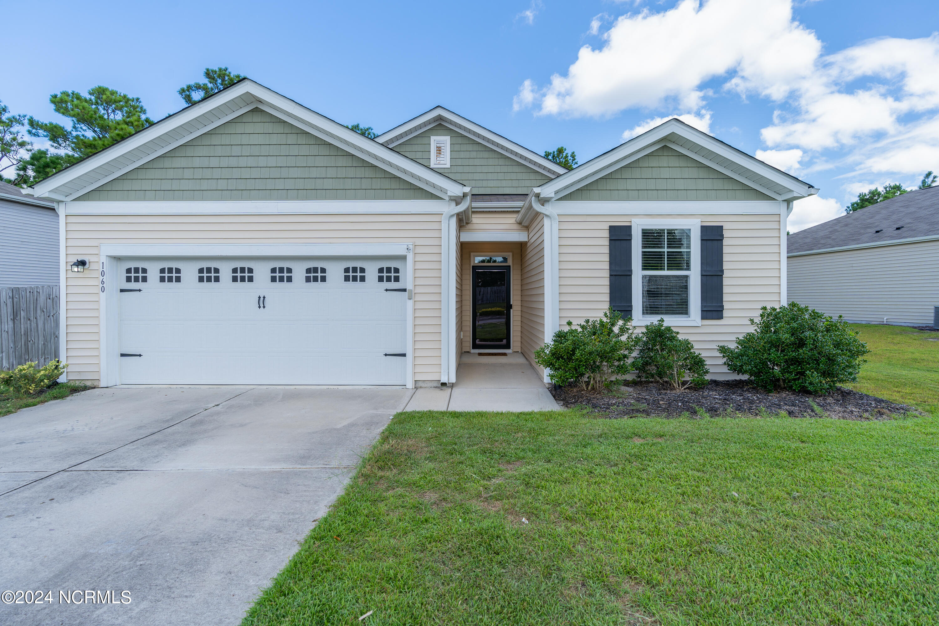 1060 S Fisher King Drive SE