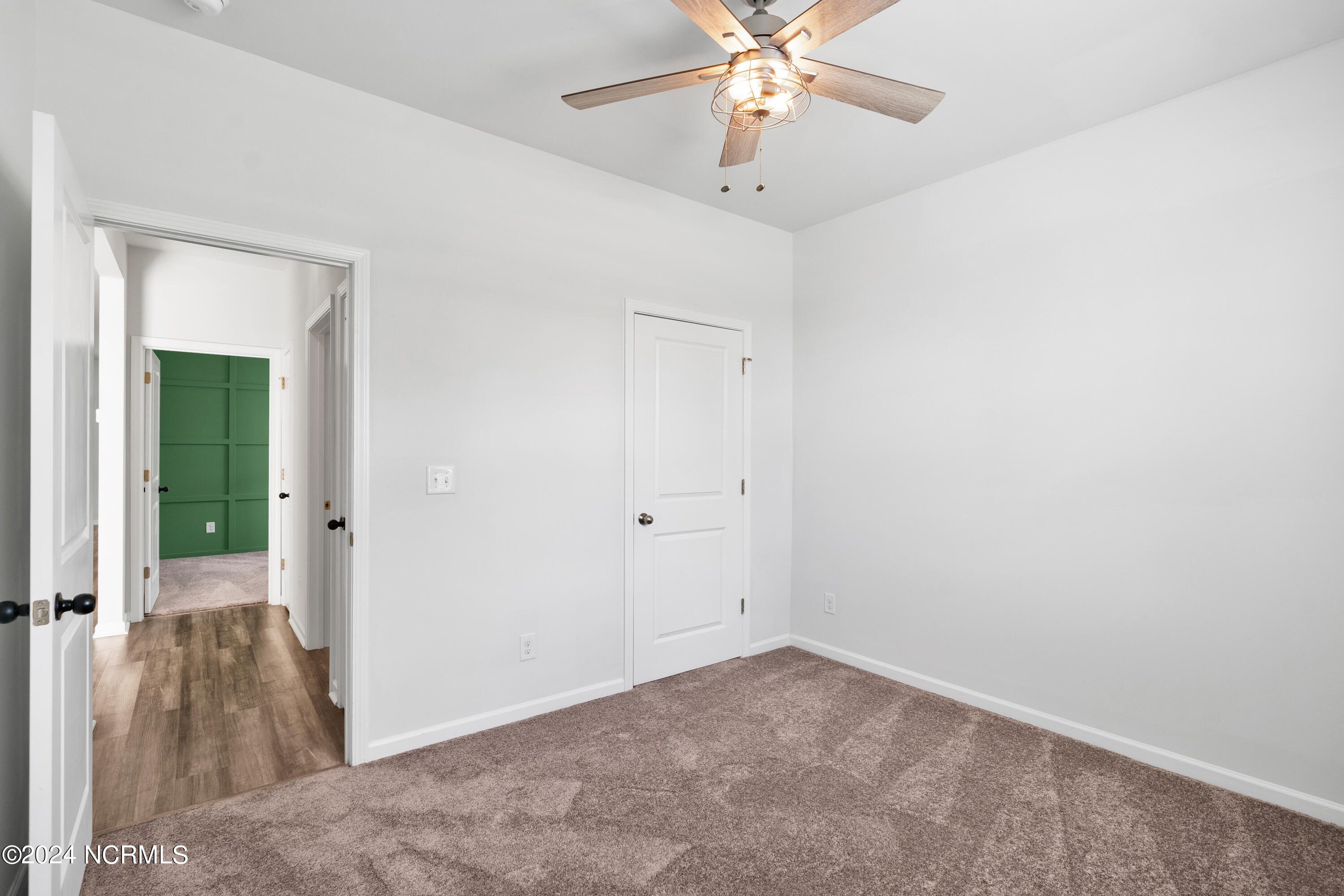 1060 S Fisher King Drive SE