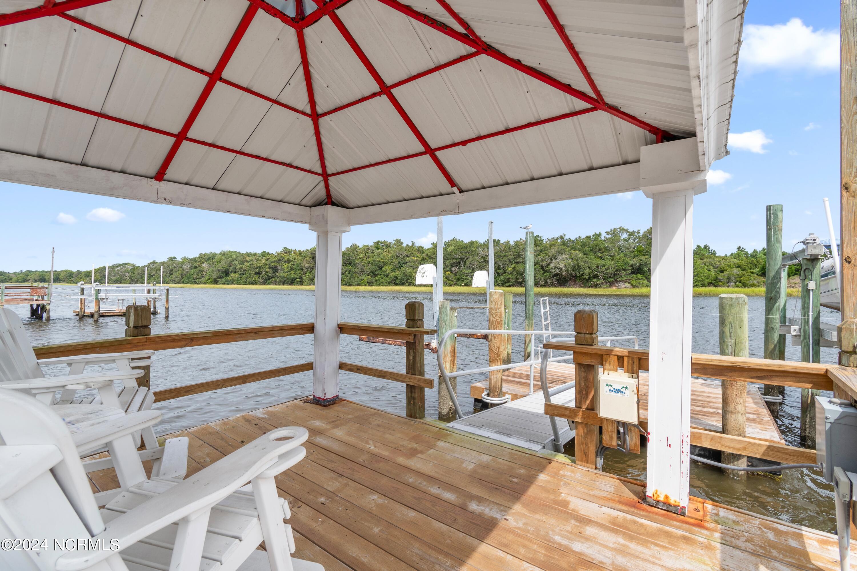 404 W Yacht Drive