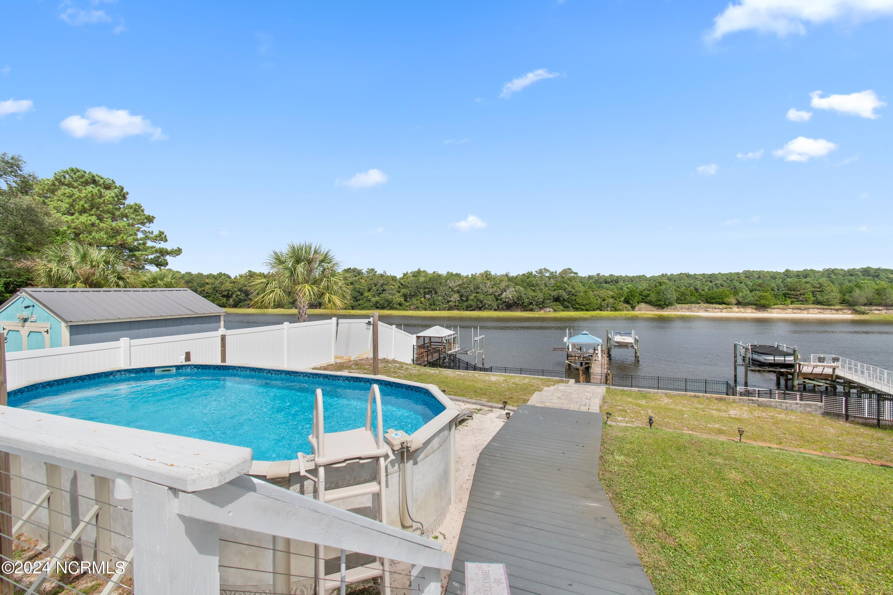 404 W Yacht Drive