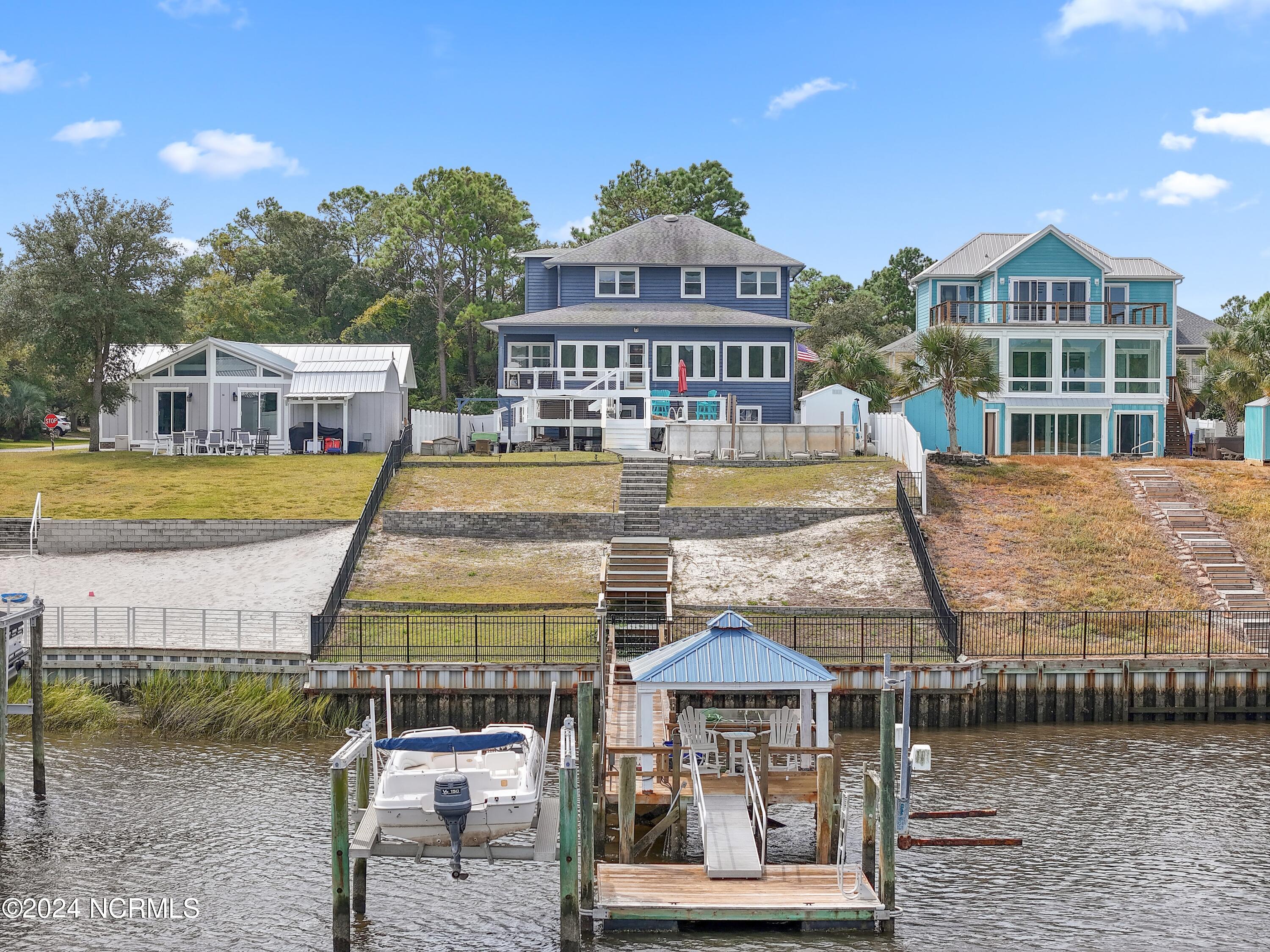 404 W Yacht Drive