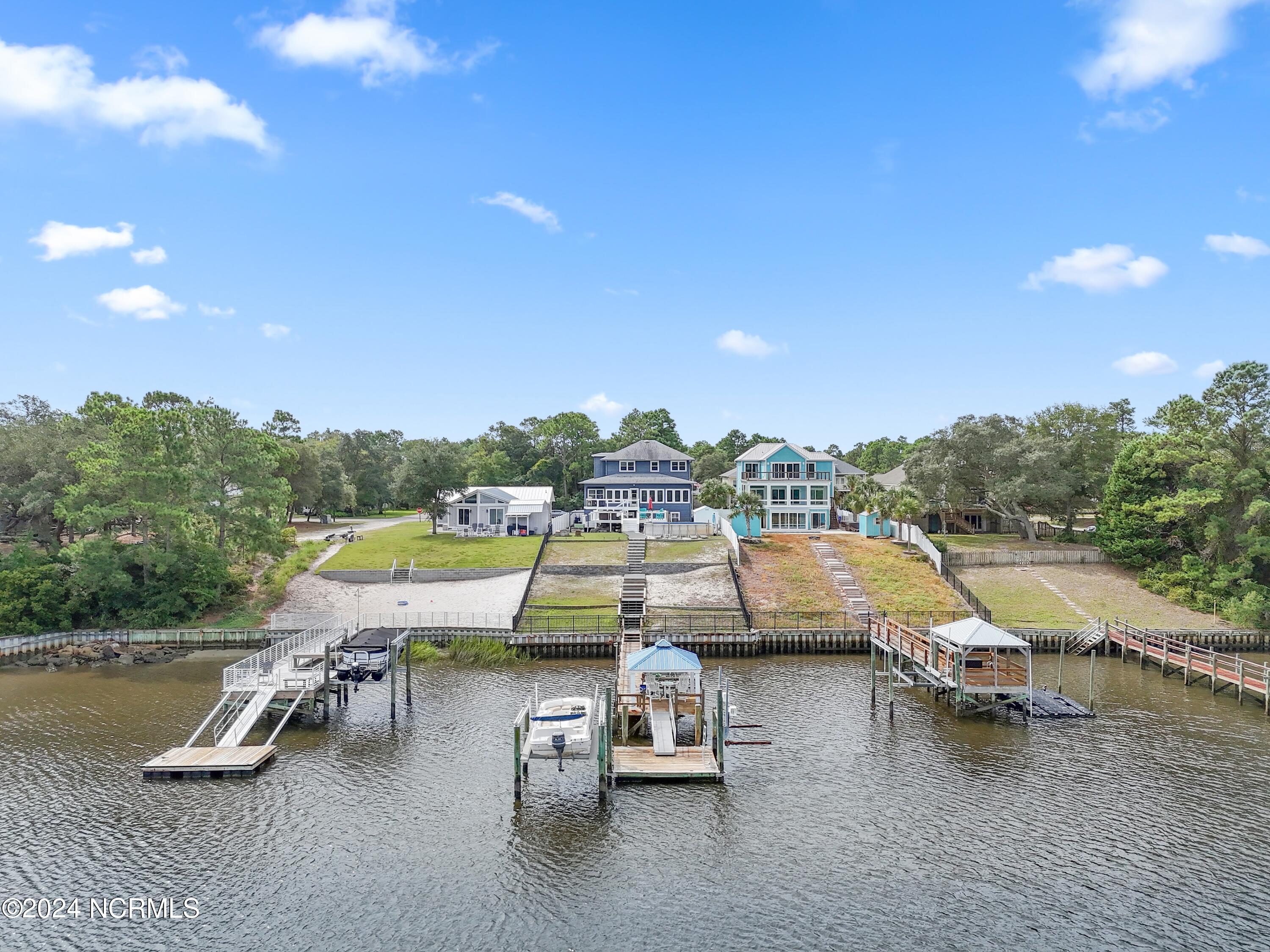 404 W Yacht Drive