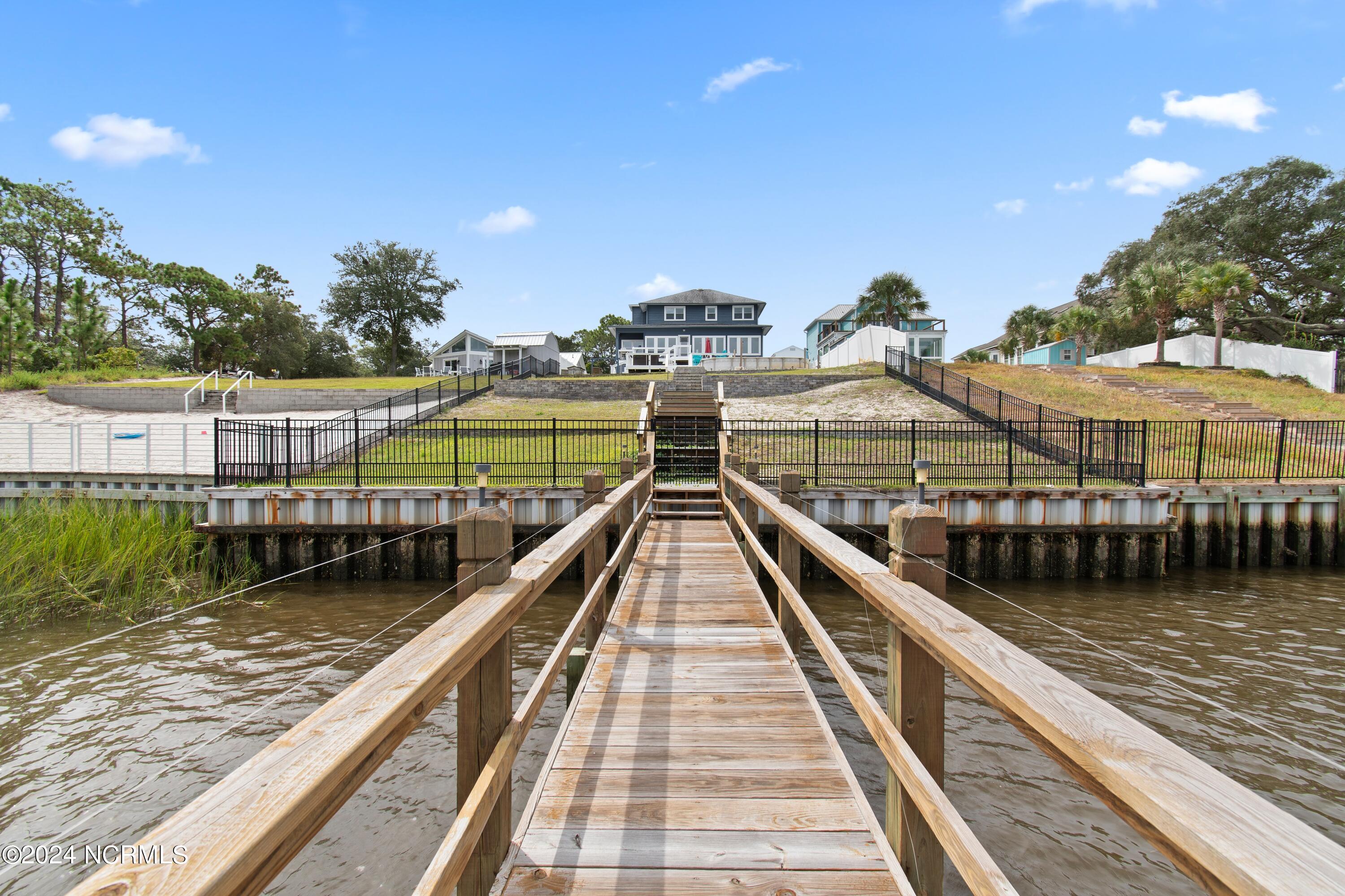 404 W Yacht Drive