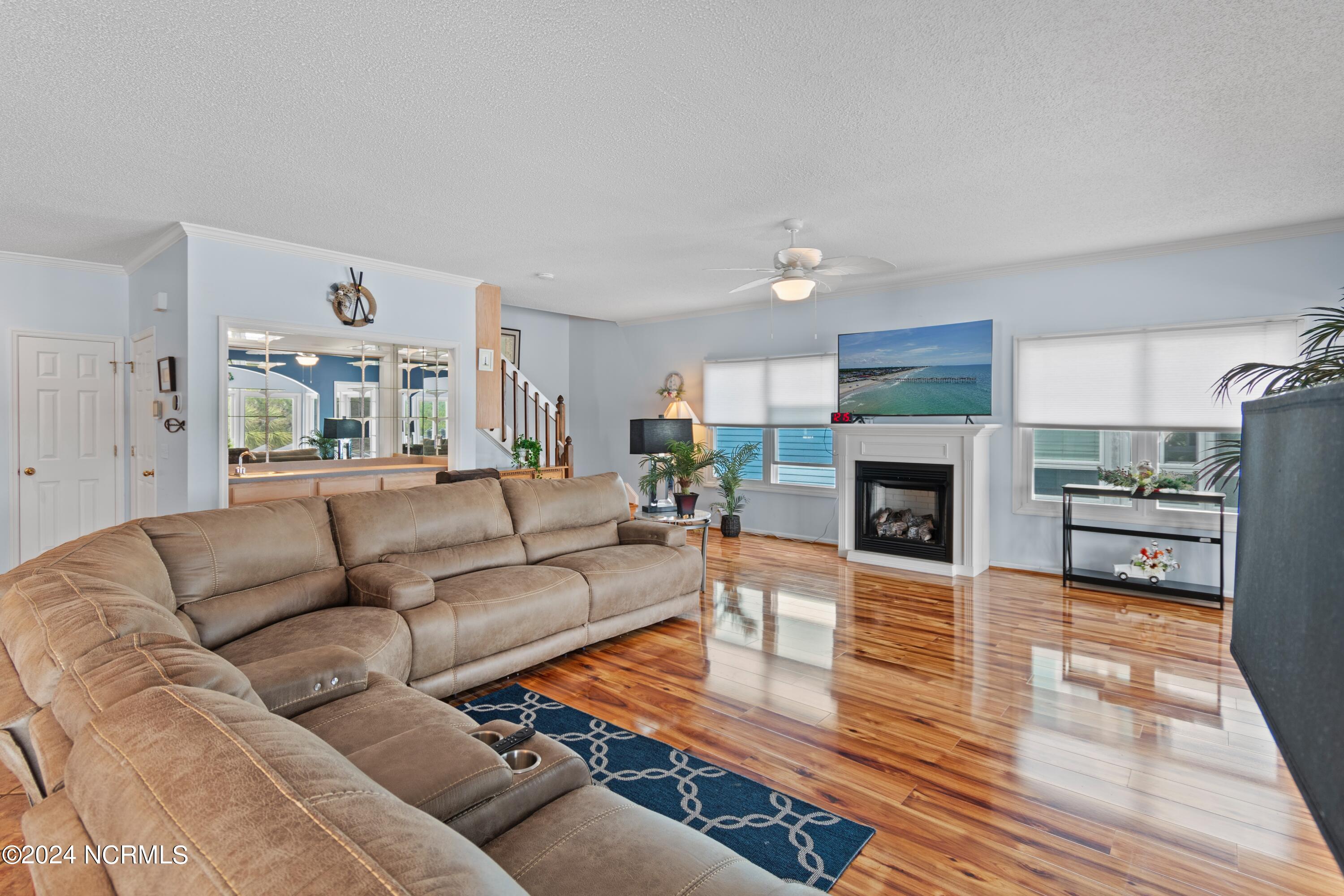 404 W Yacht Drive