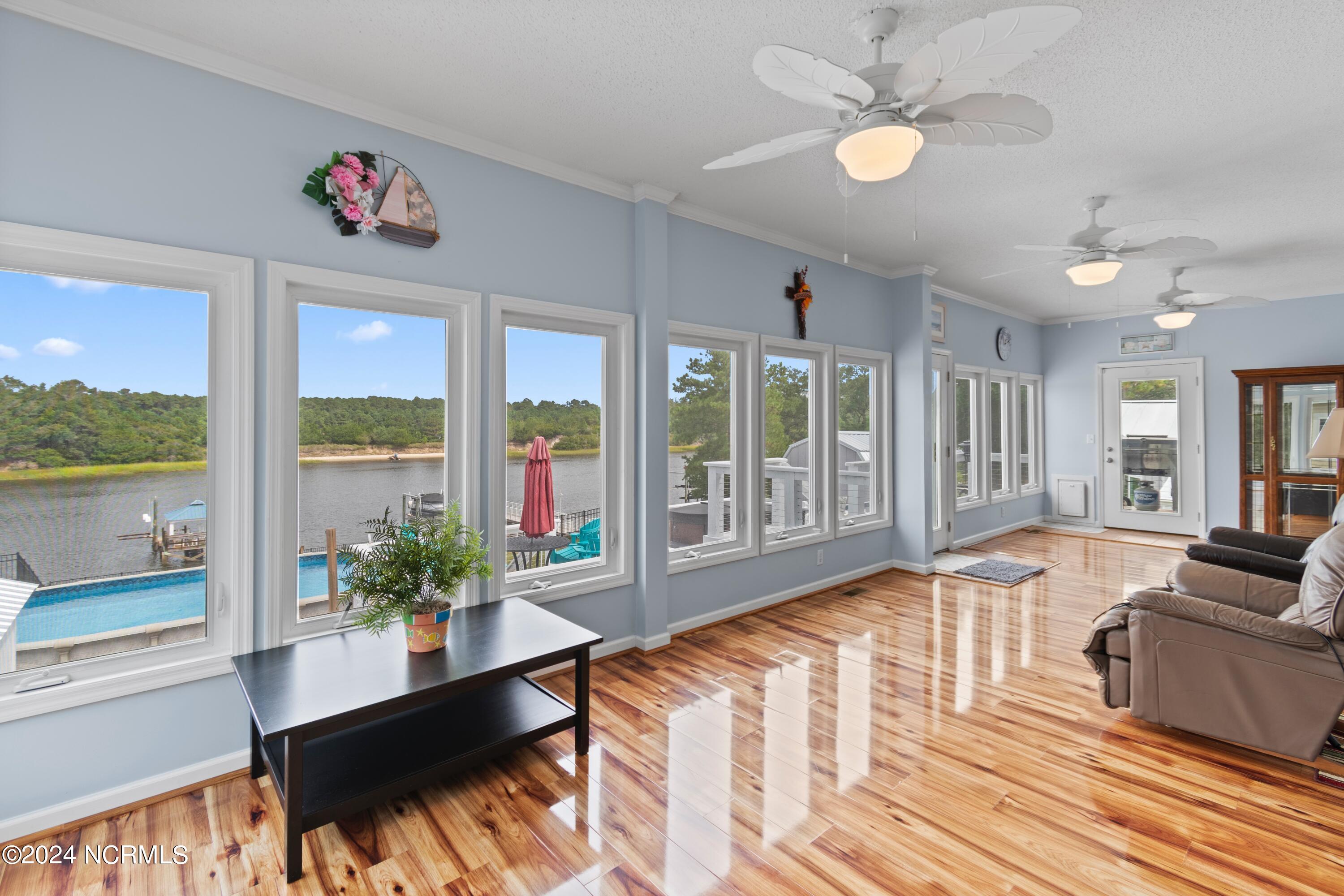 404 W Yacht Drive