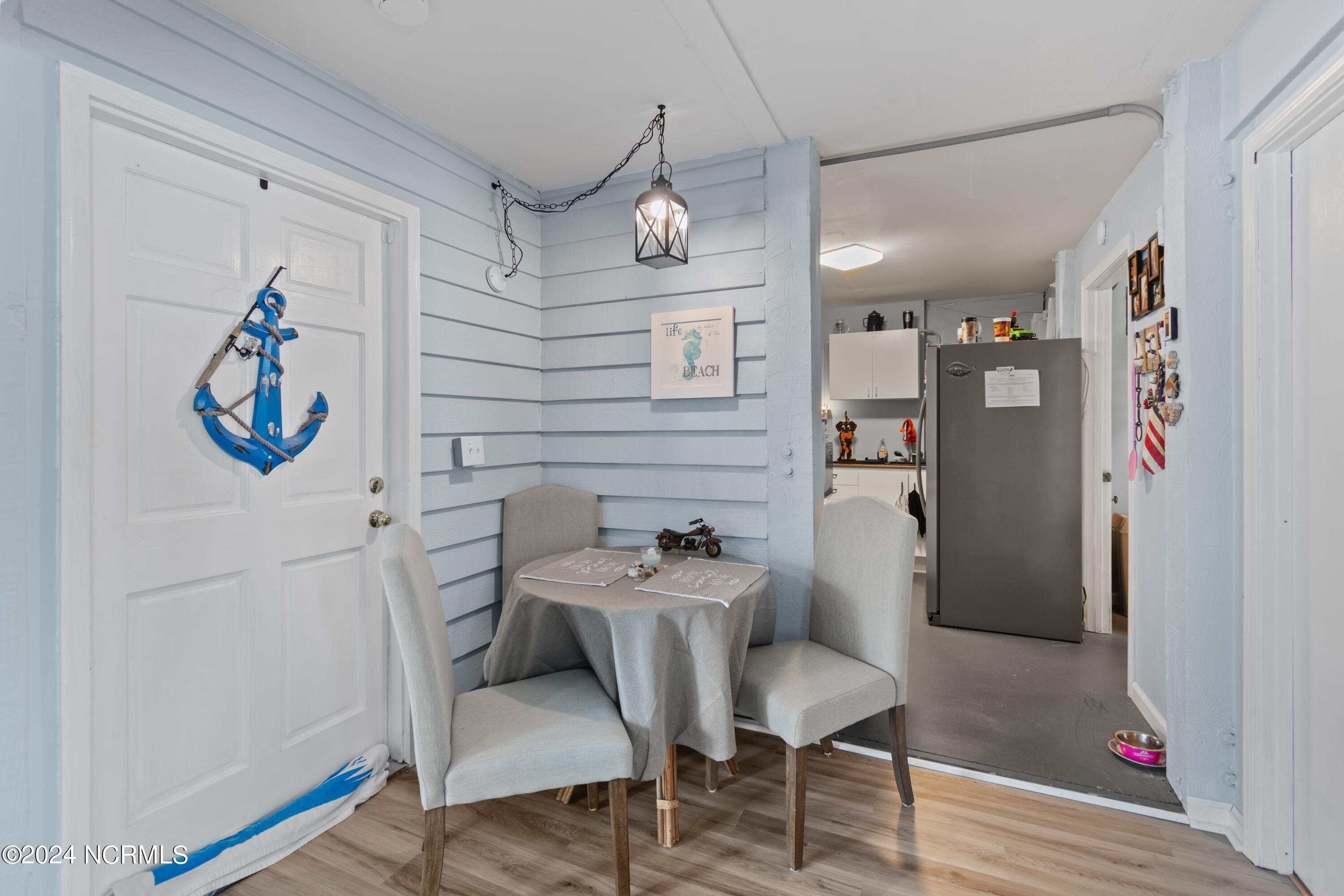 404 W Yacht Drive