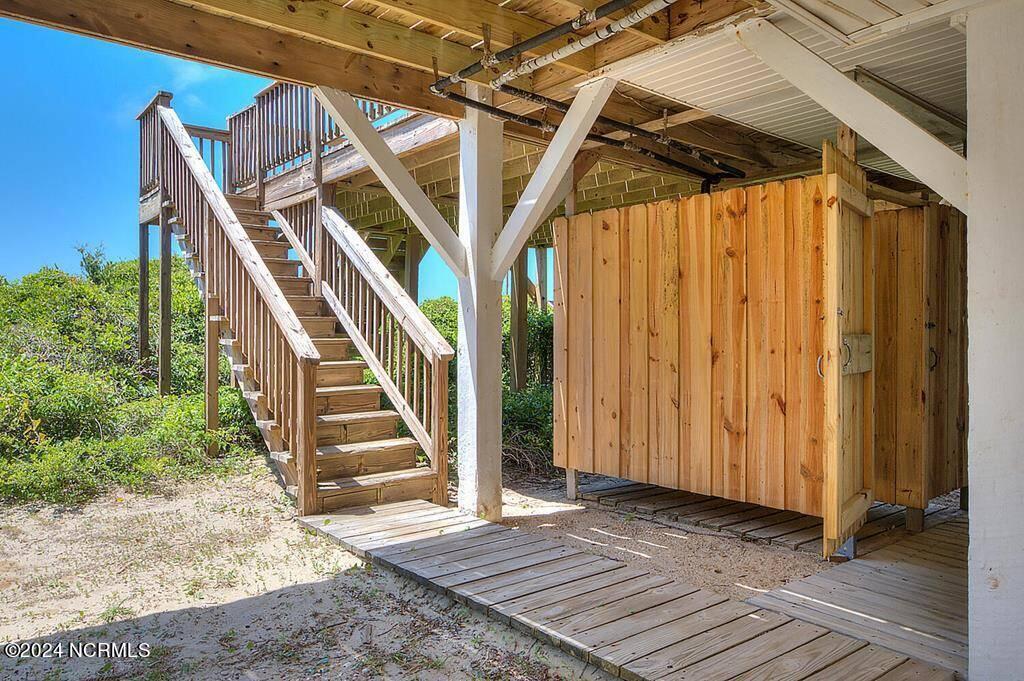 323 Caswell Beach Road