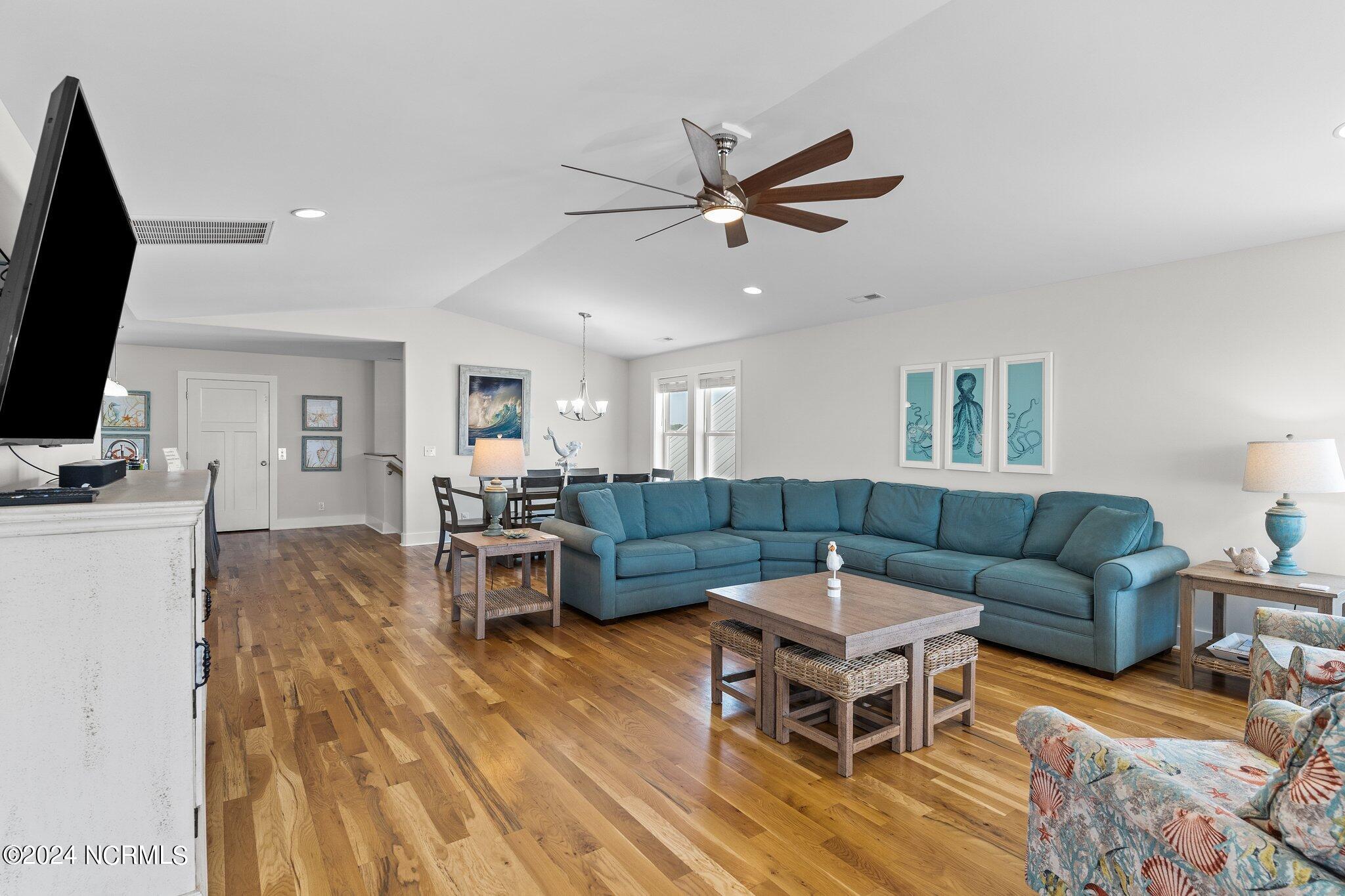 3514 E Beach Drive