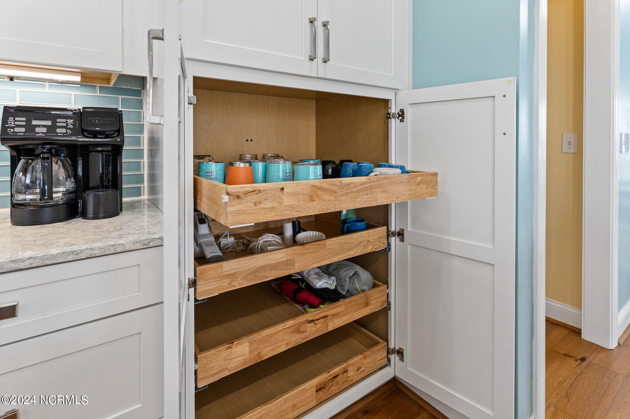 1730 W Dolphin Drive