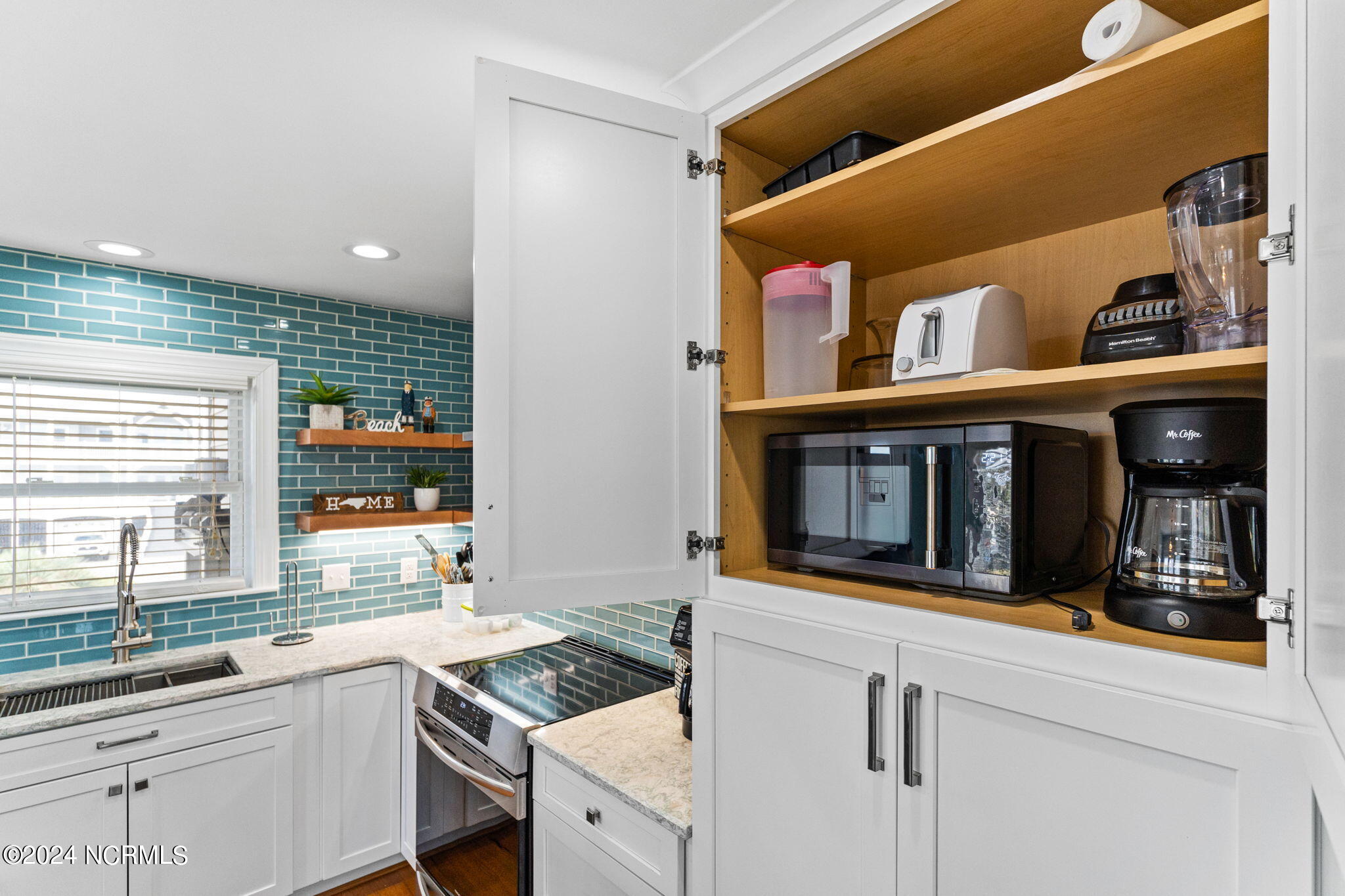 1730 W Dolphin Drive