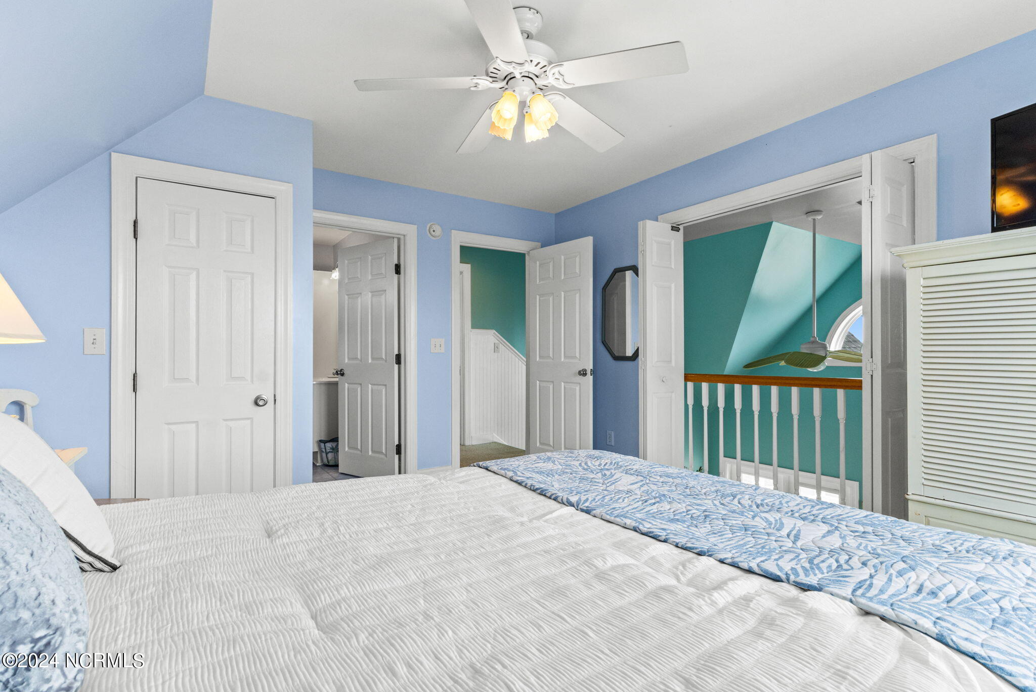 1730 W Dolphin Drive