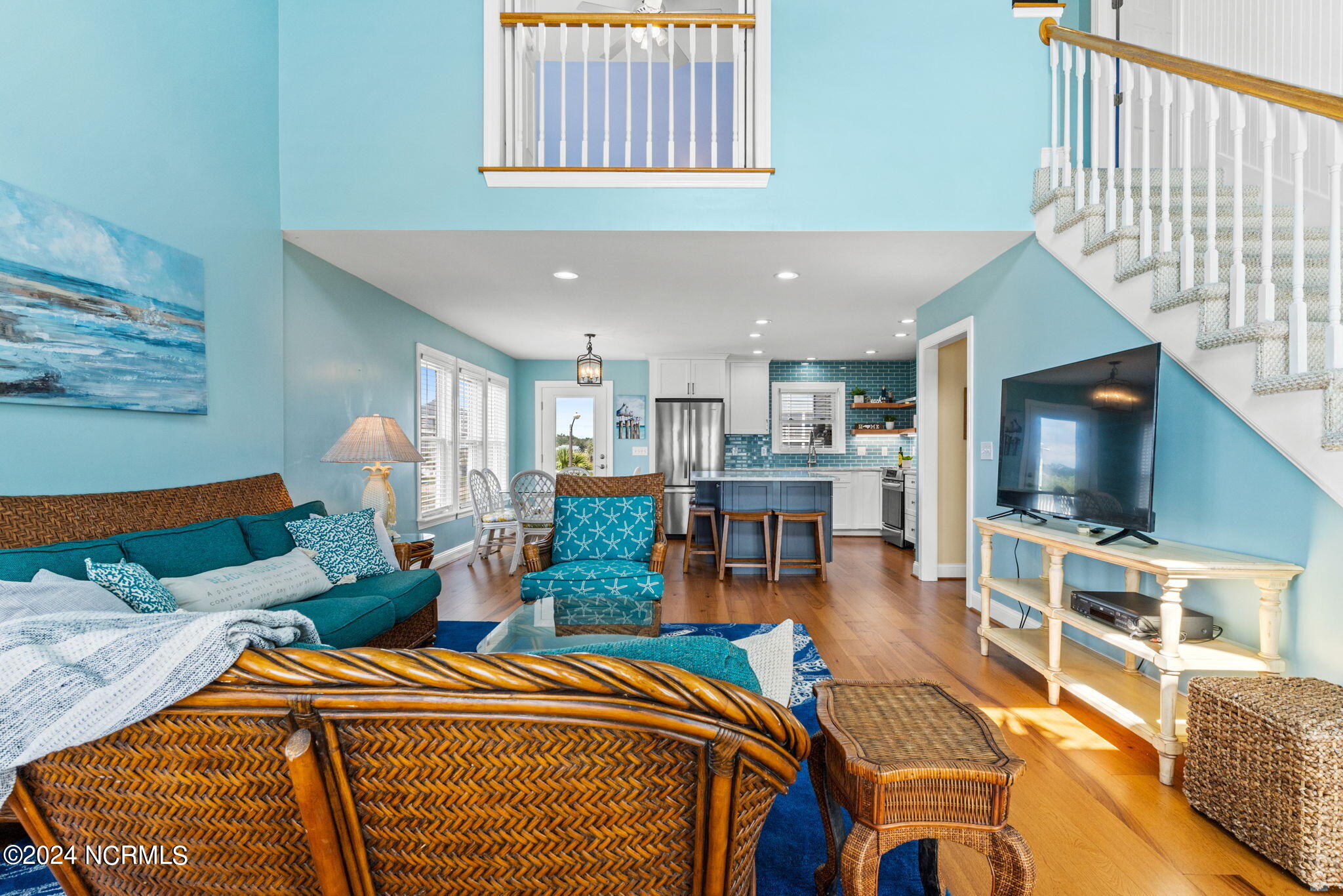 1730 W Dolphin Drive