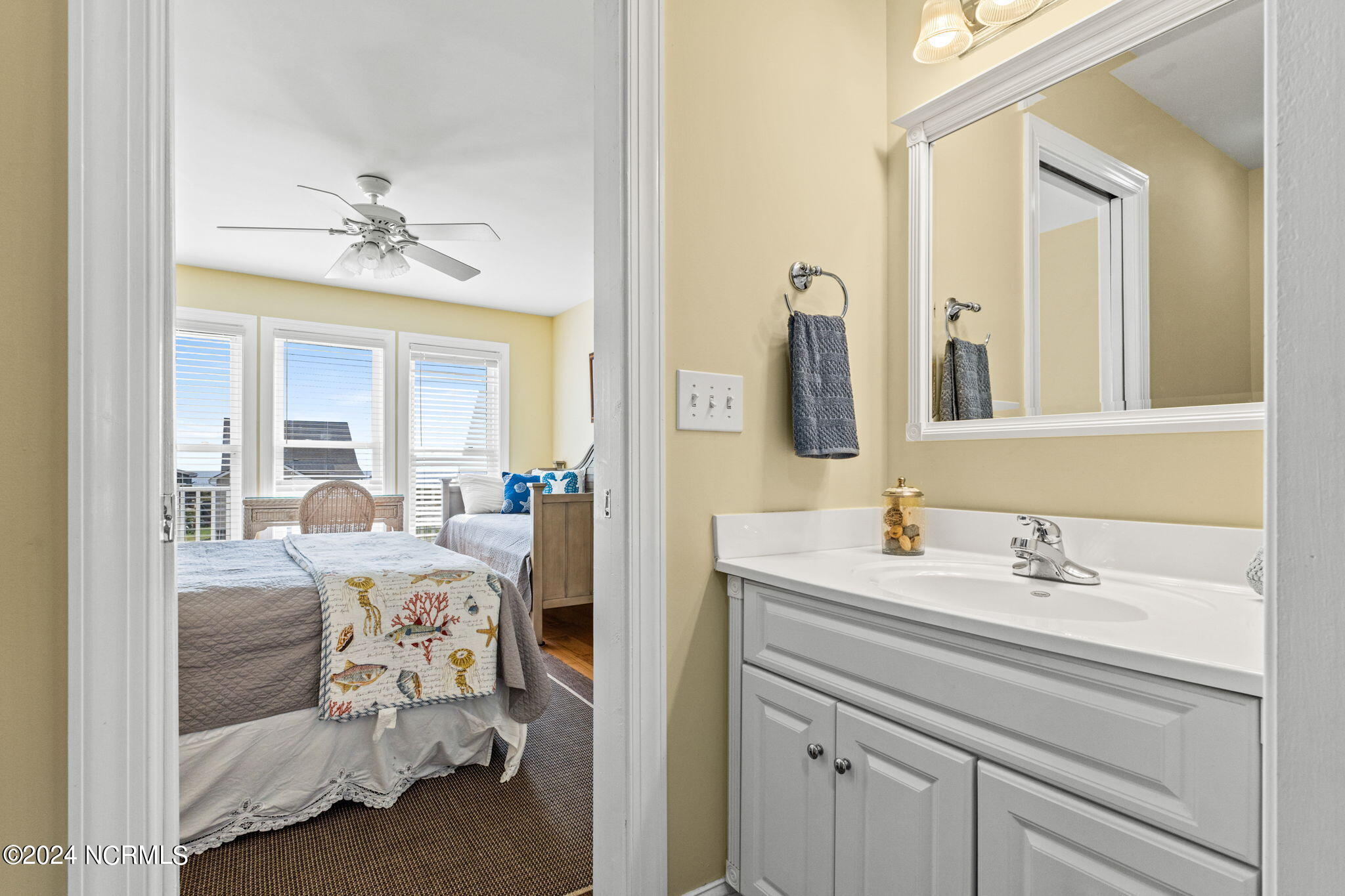 1730 W Dolphin Drive