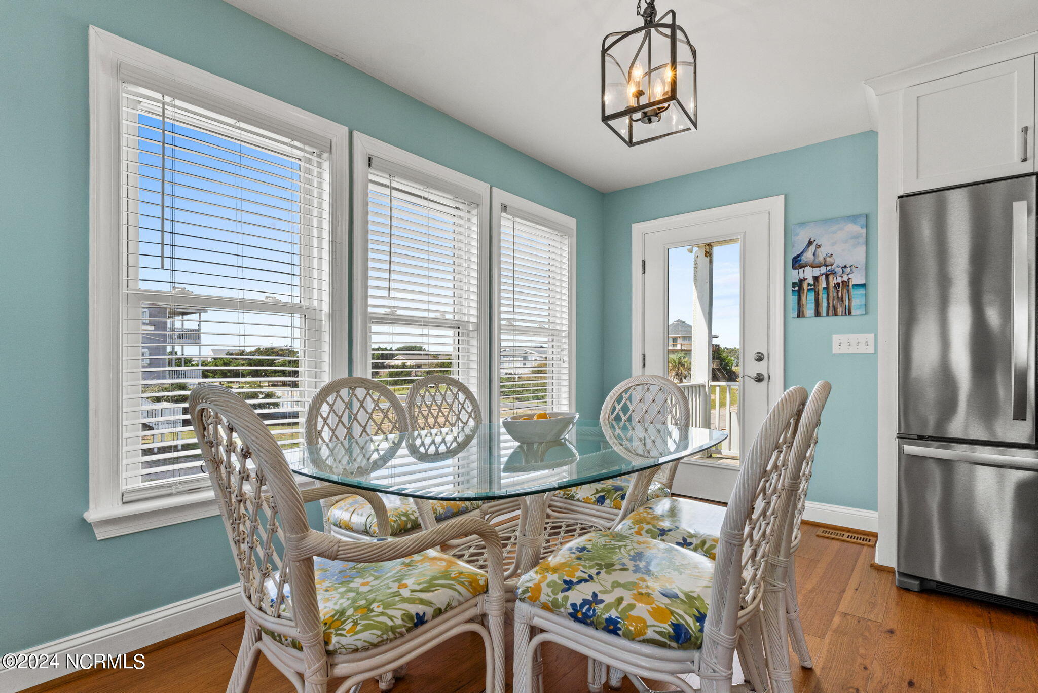 1730 W Dolphin Drive