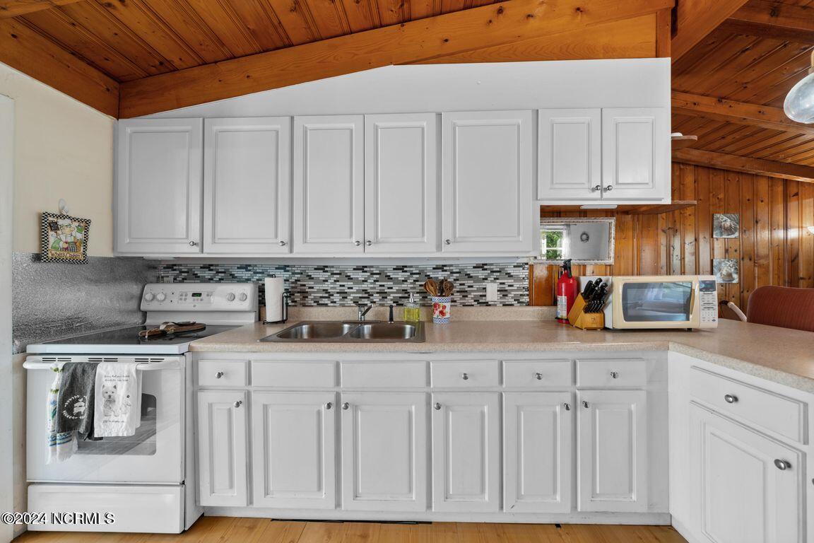 4403 E Oak Island Drive Unit: Lot 2