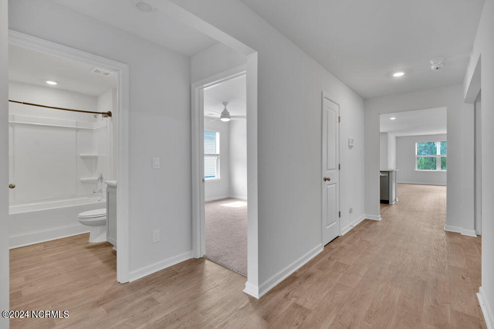 8340 E Highcroft Drive NE