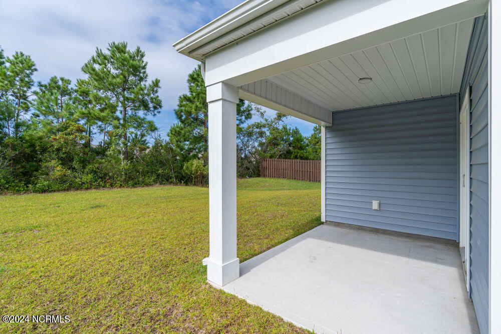 8340 E Highcroft Drive NE