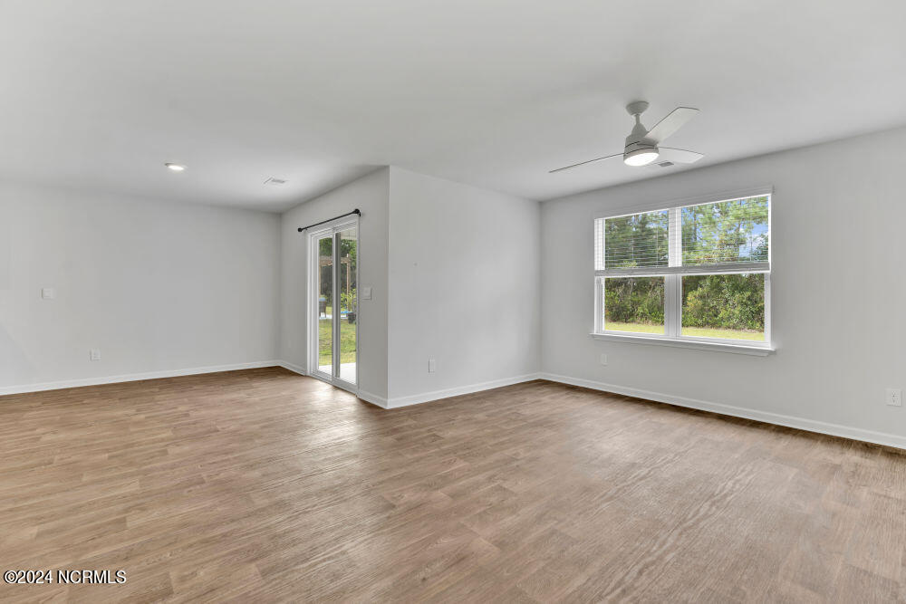 8340 E Highcroft Drive NE