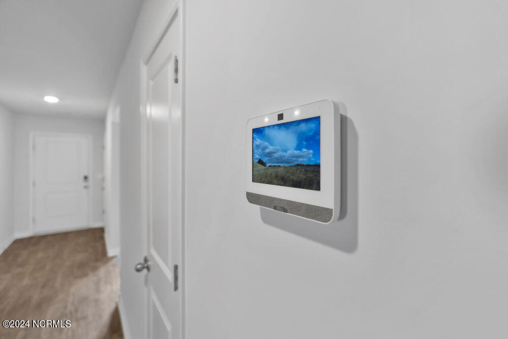 8340 E Highcroft Drive NE