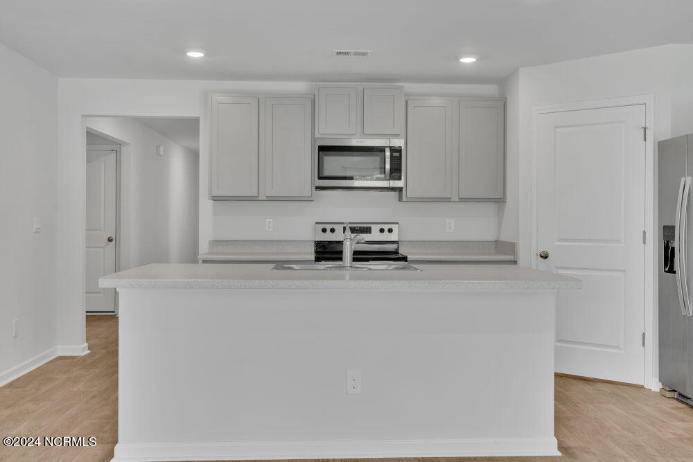 8340 E Highcroft Drive NE