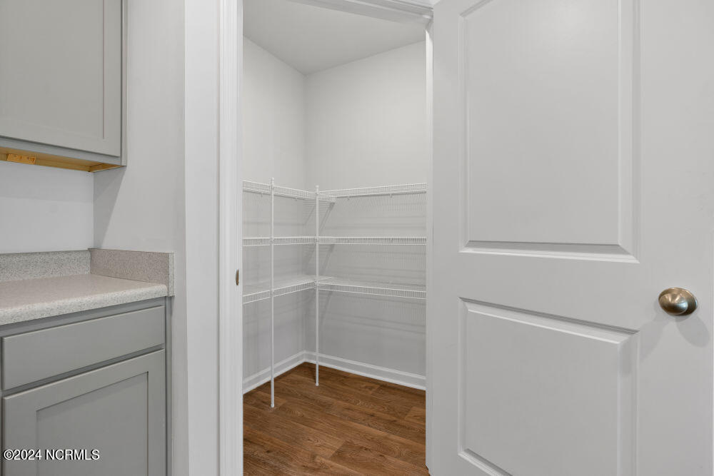 8340 E Highcroft Drive NE