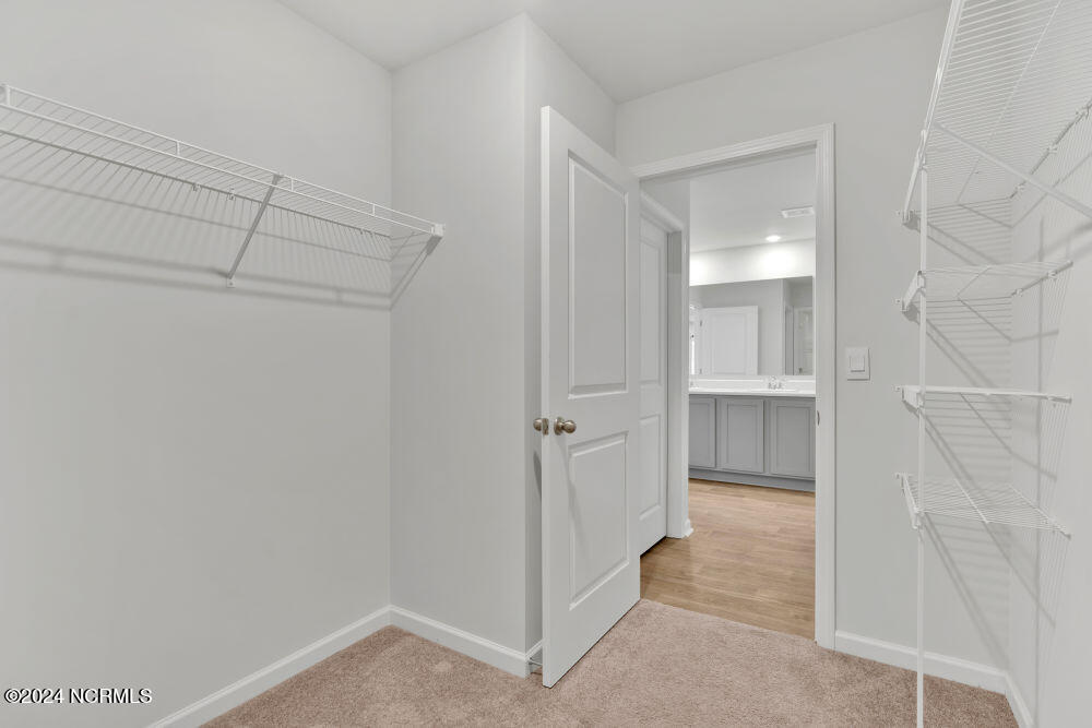 8340 E Highcroft Drive NE