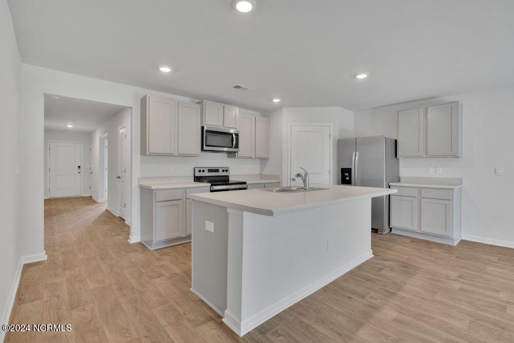 8340 E Highcroft Drive NE