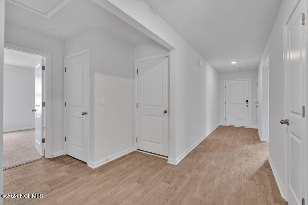 8340 E Highcroft Drive NE