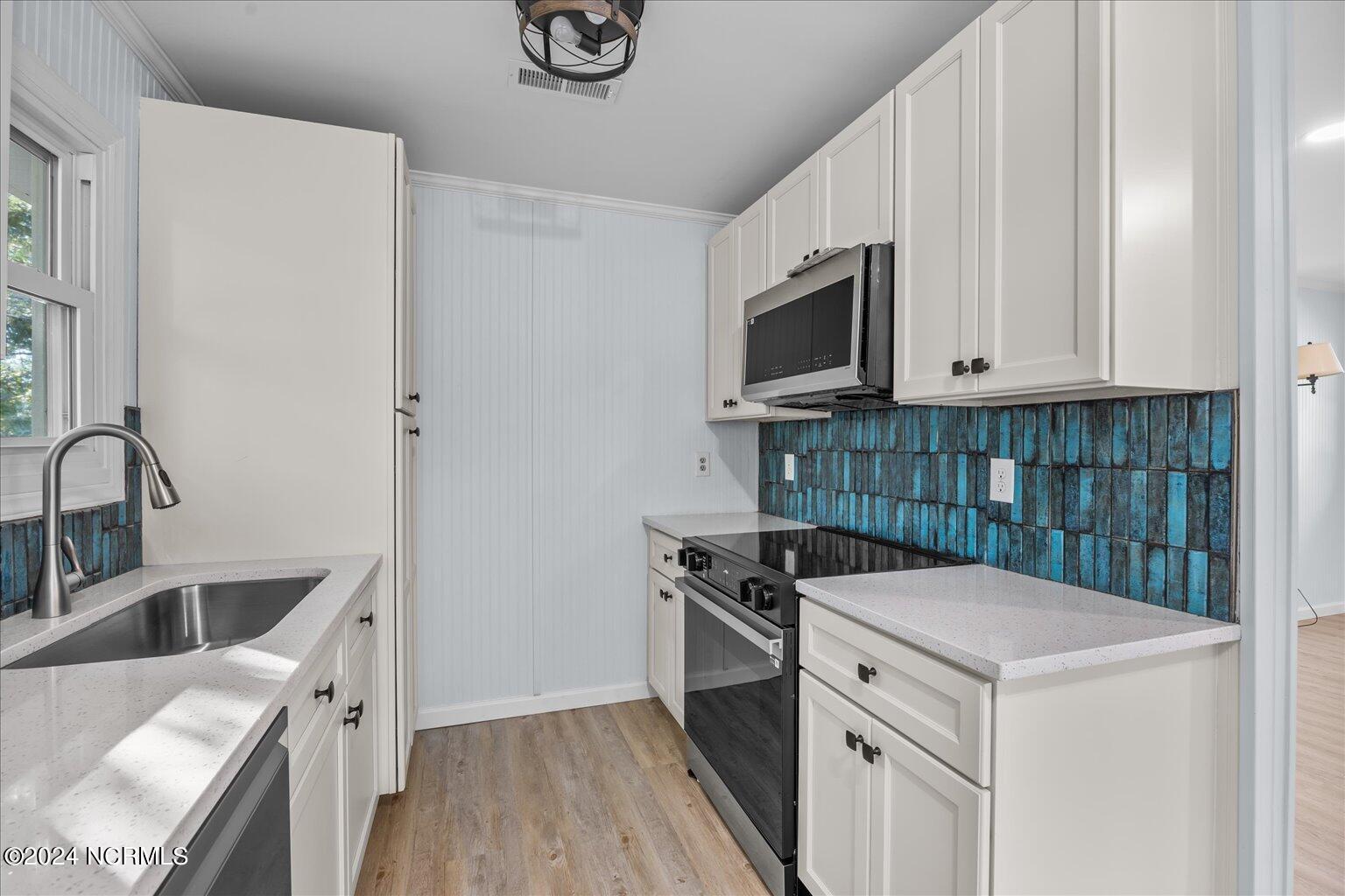 135 NW 3rd Street