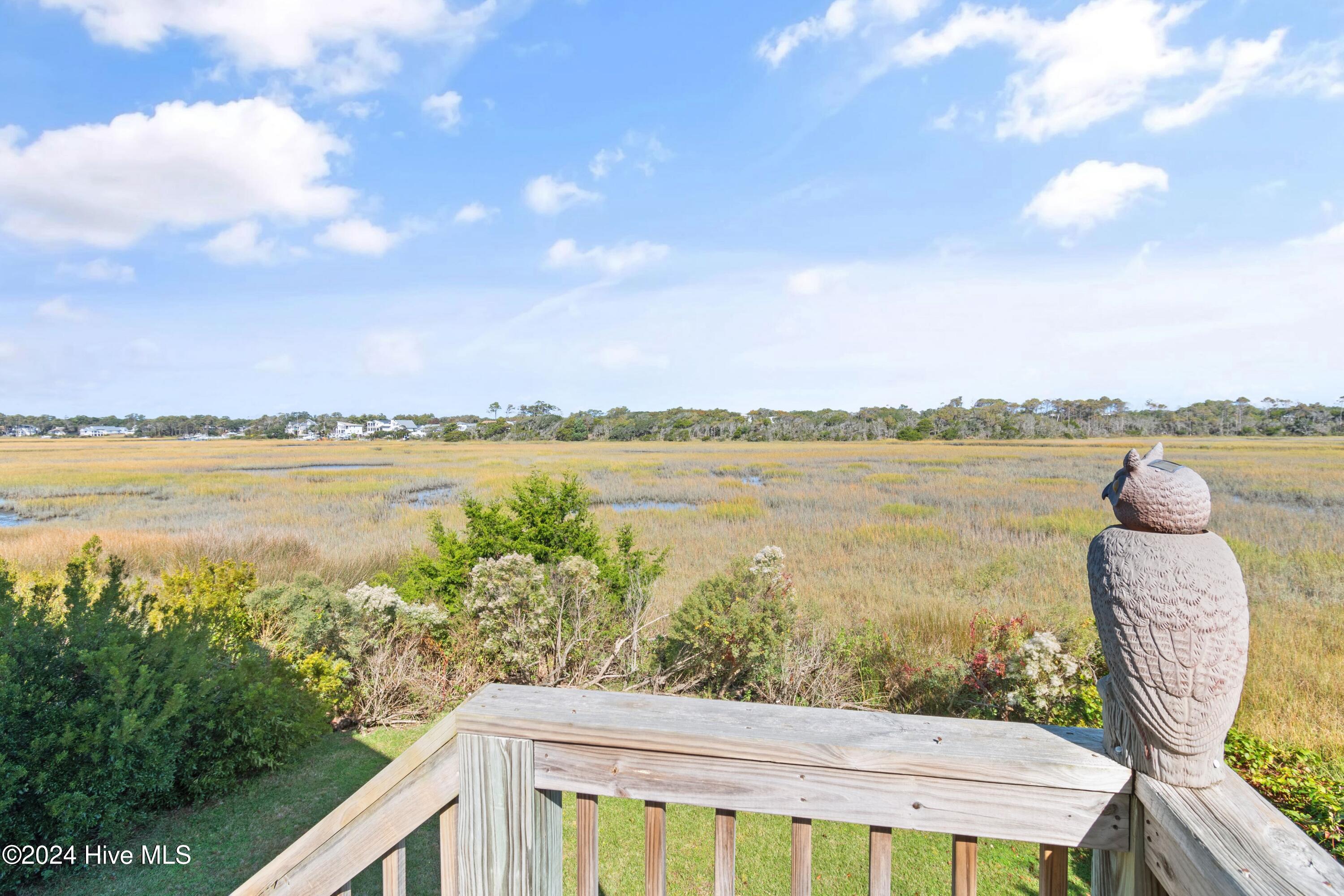 1020 W Pelican Drive